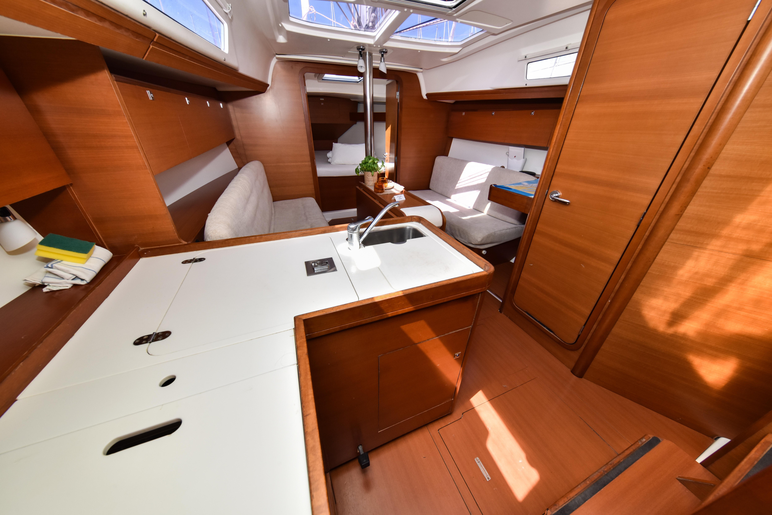 Dufour 350 GL — photo 21