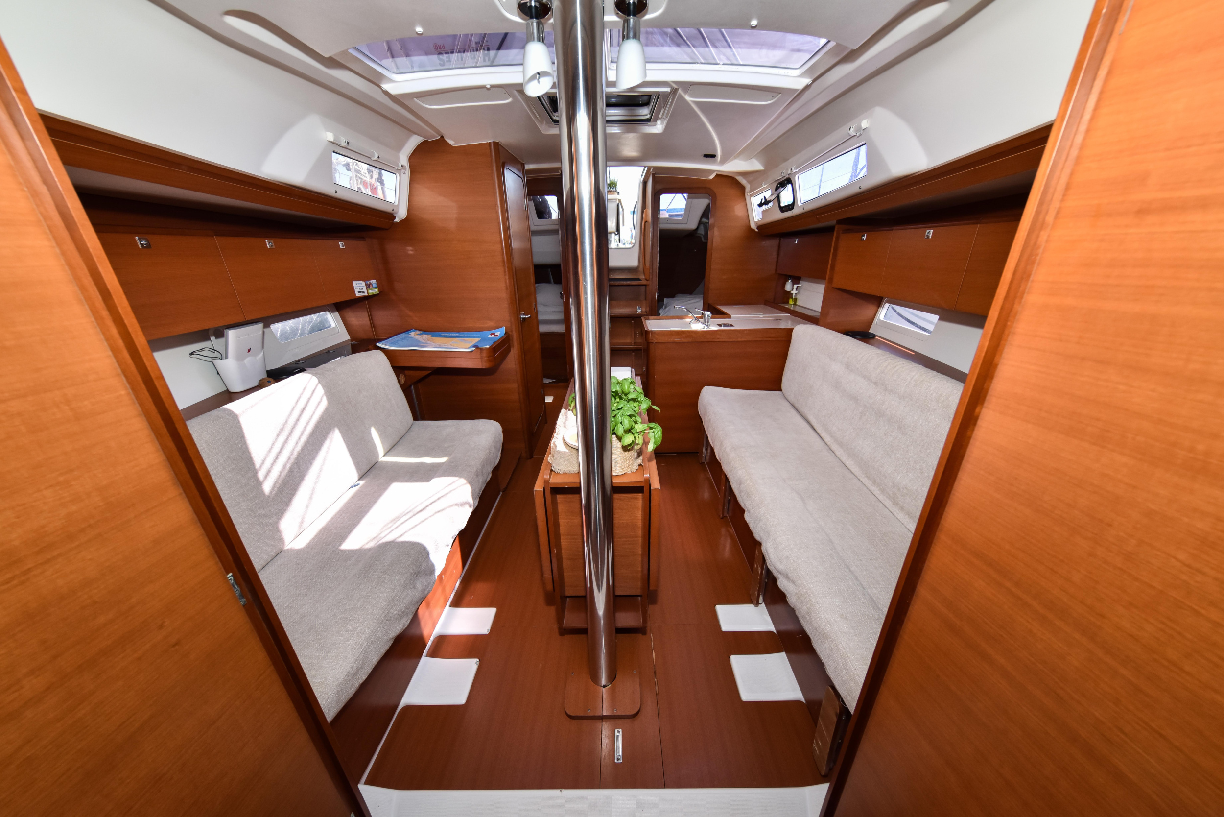 Dufour 350 GL — photo 24