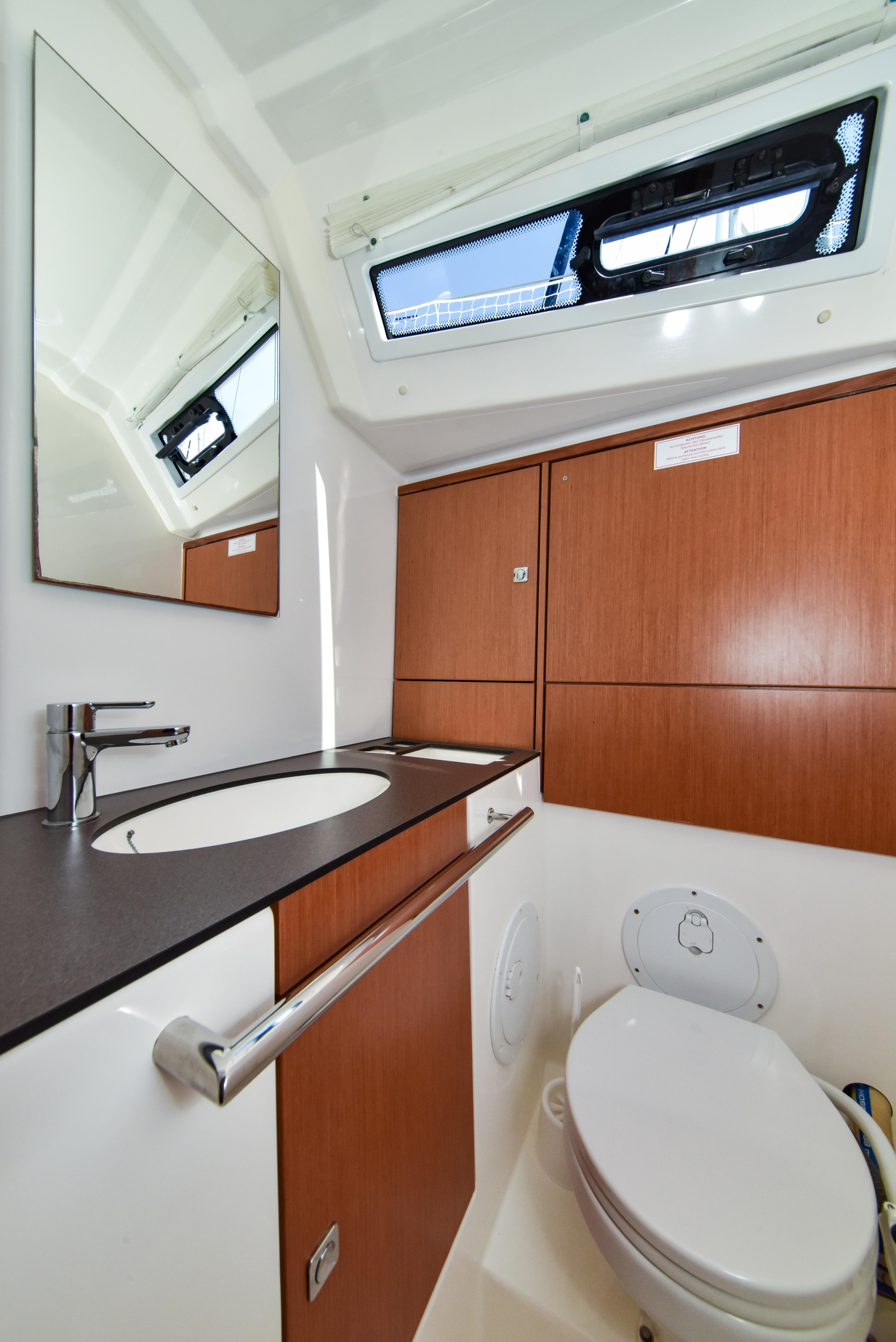 Bavaria Cruiser 46 — photo 15
