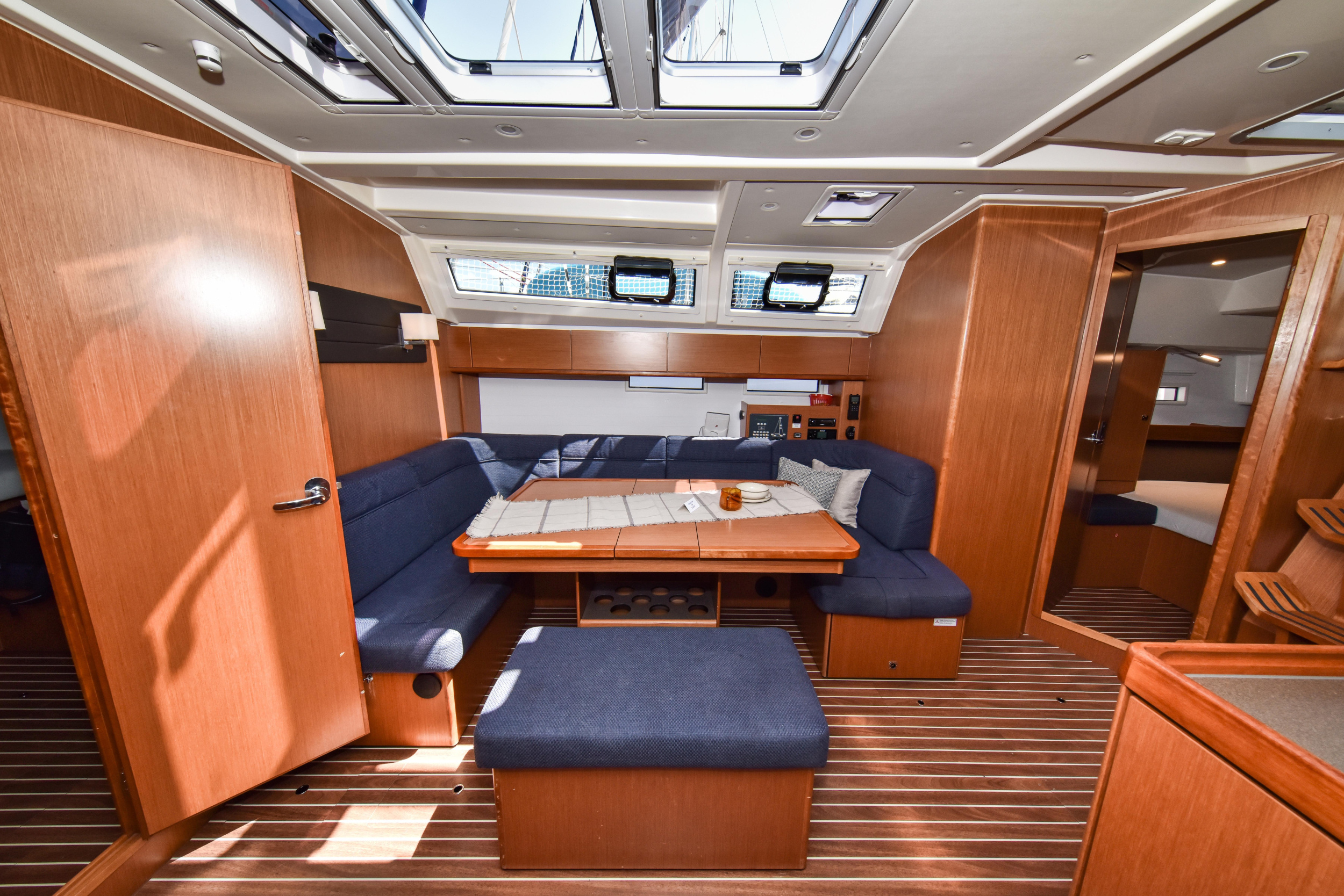 Bavaria Cruiser 46 — photo 6