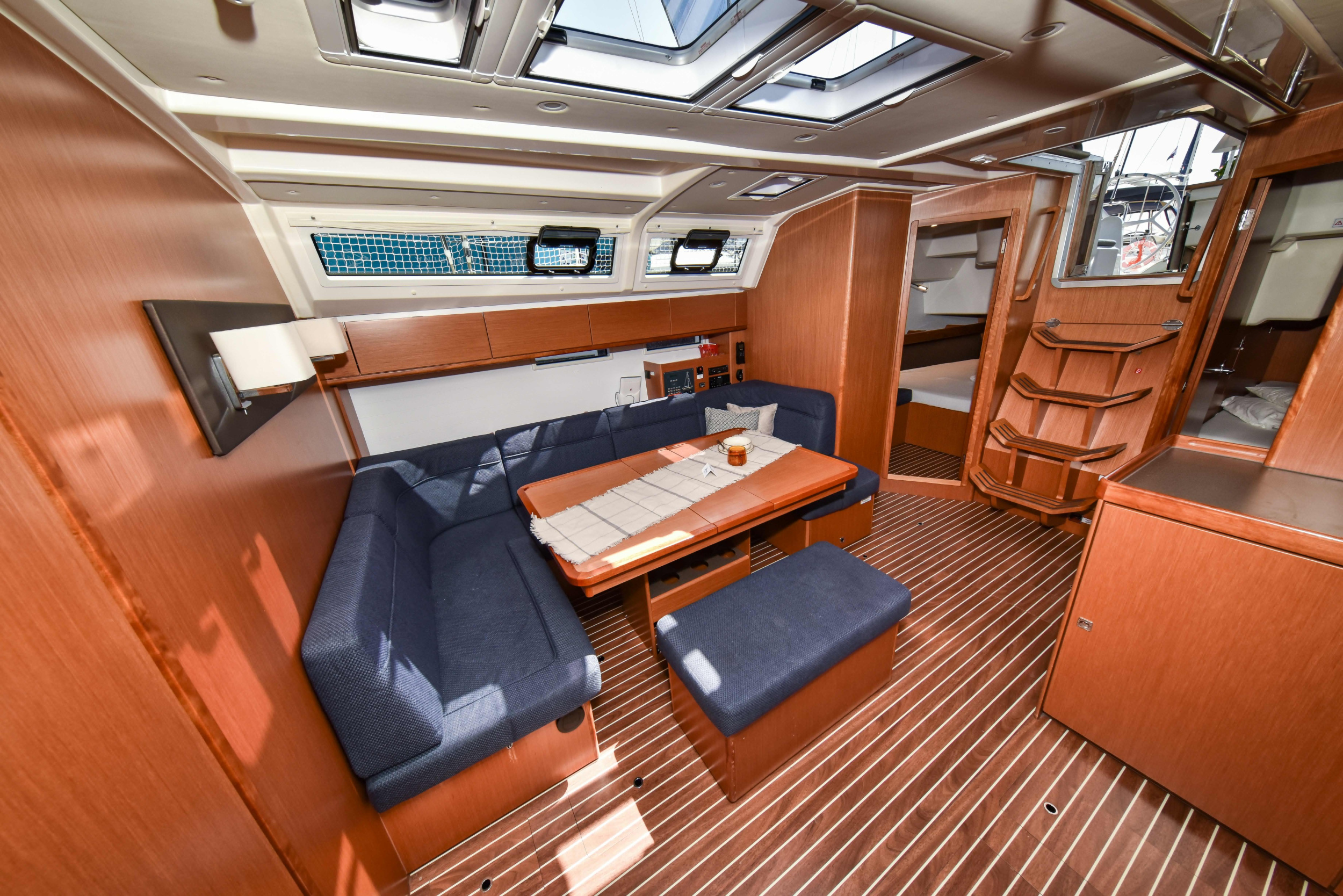 Bavaria Cruiser 46 — photo 7
