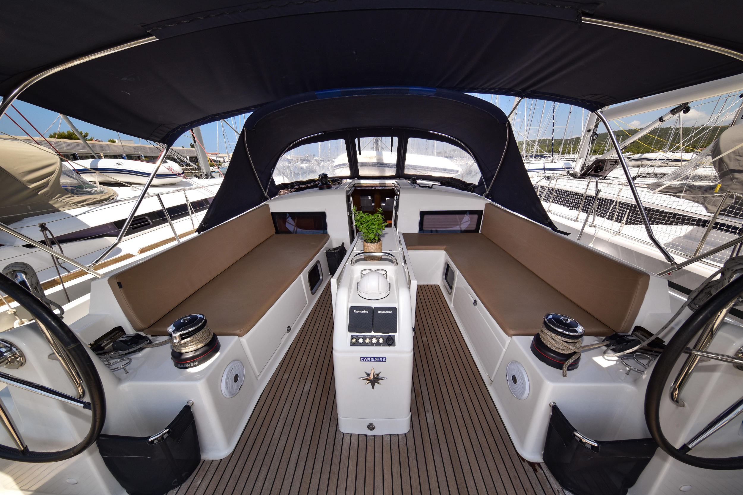 Sun Odyssey 490 — photo 45