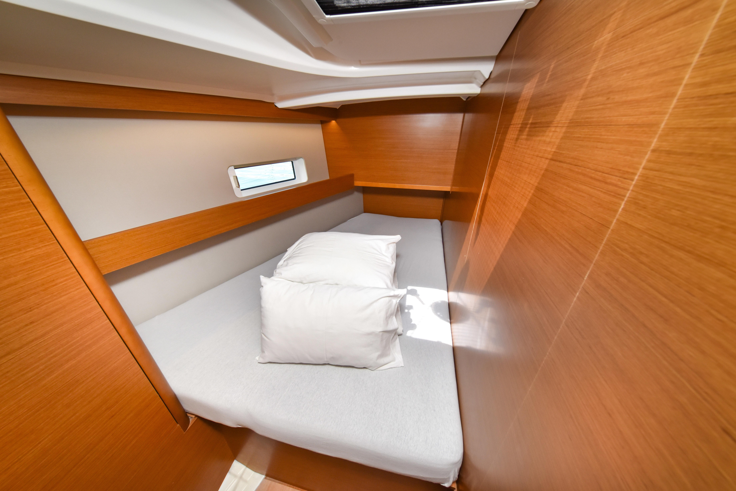 Sun Odyssey 490 — photo 3