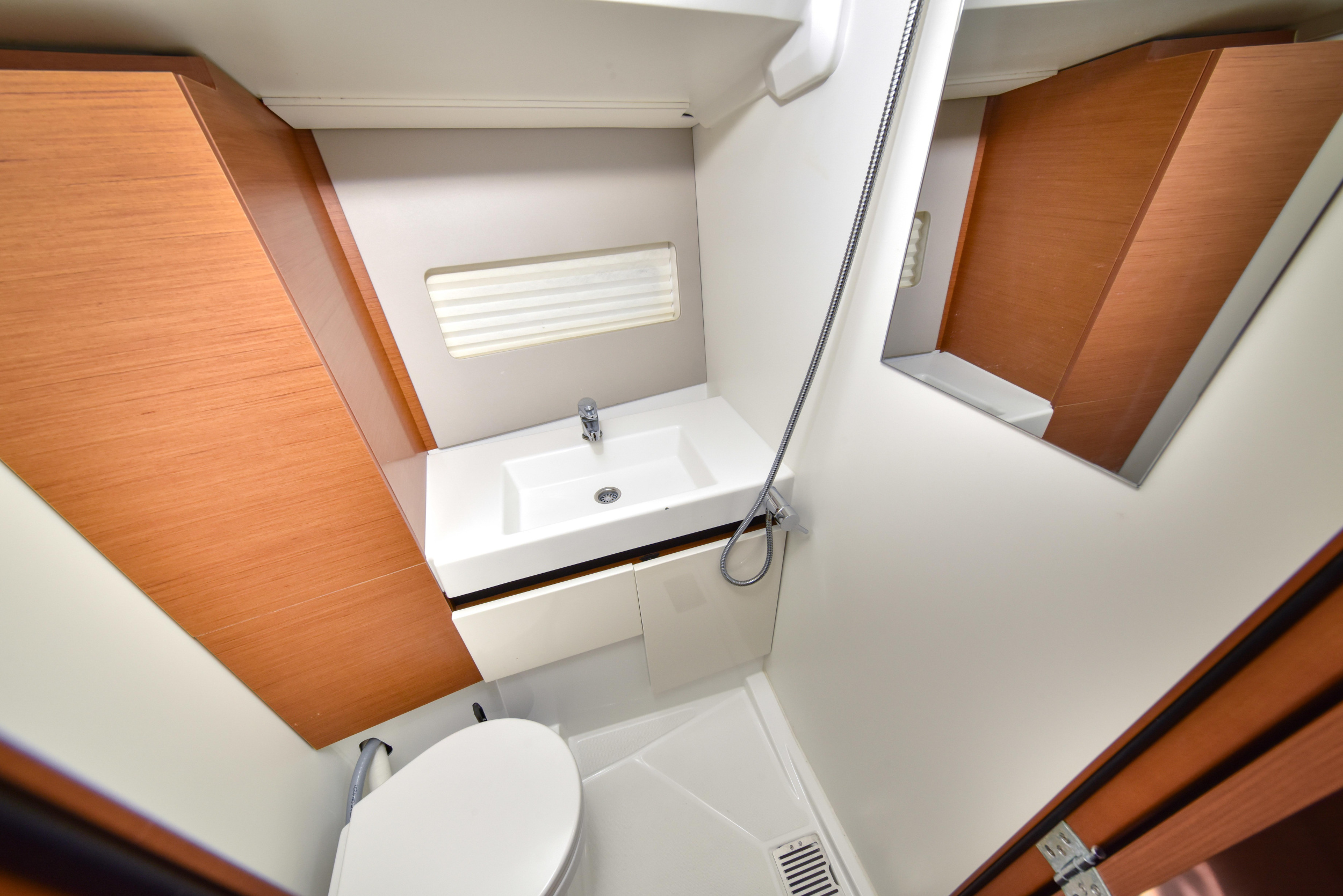 Sun Odyssey 490 — photo 11