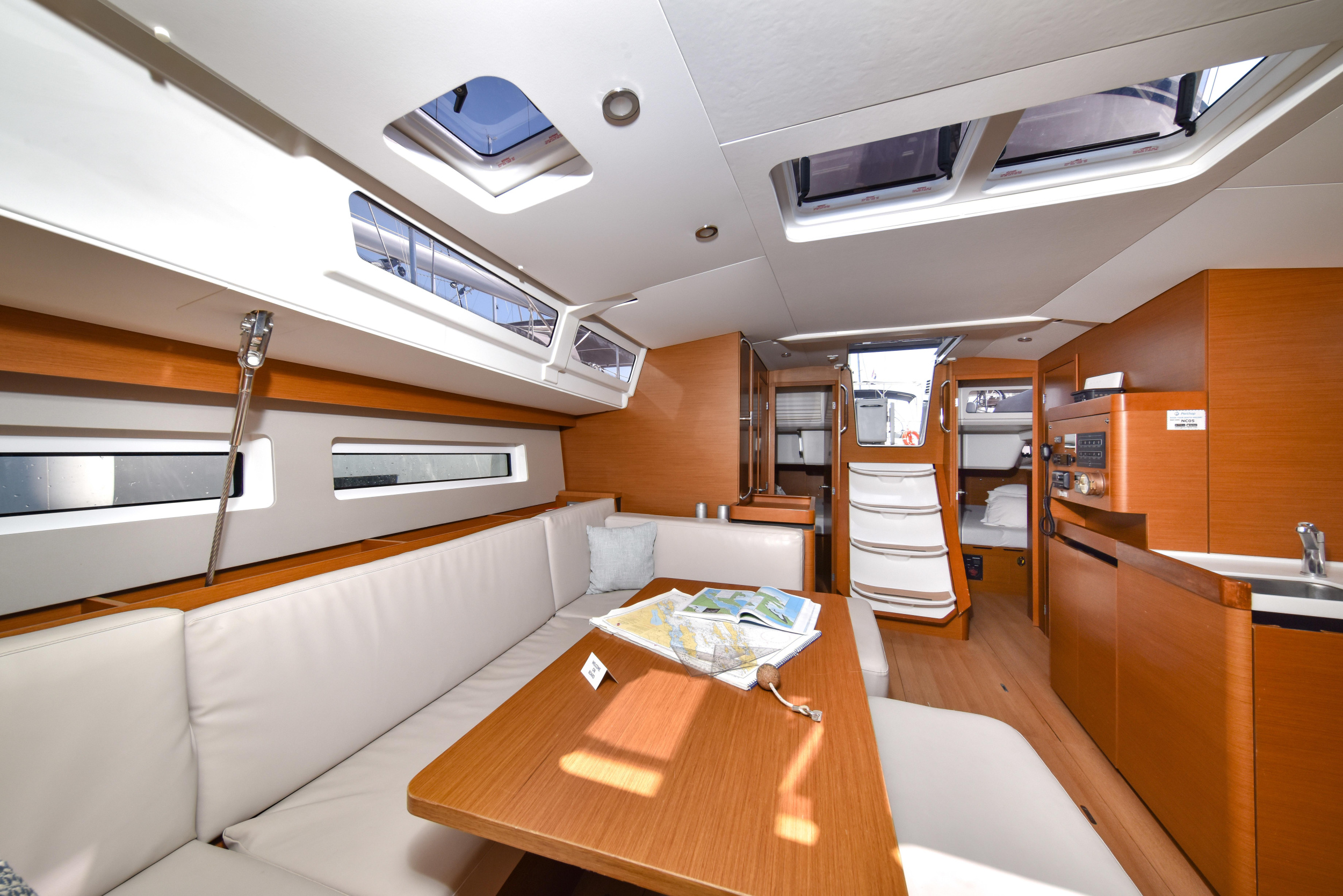 Sun Odyssey 490 — photo 27