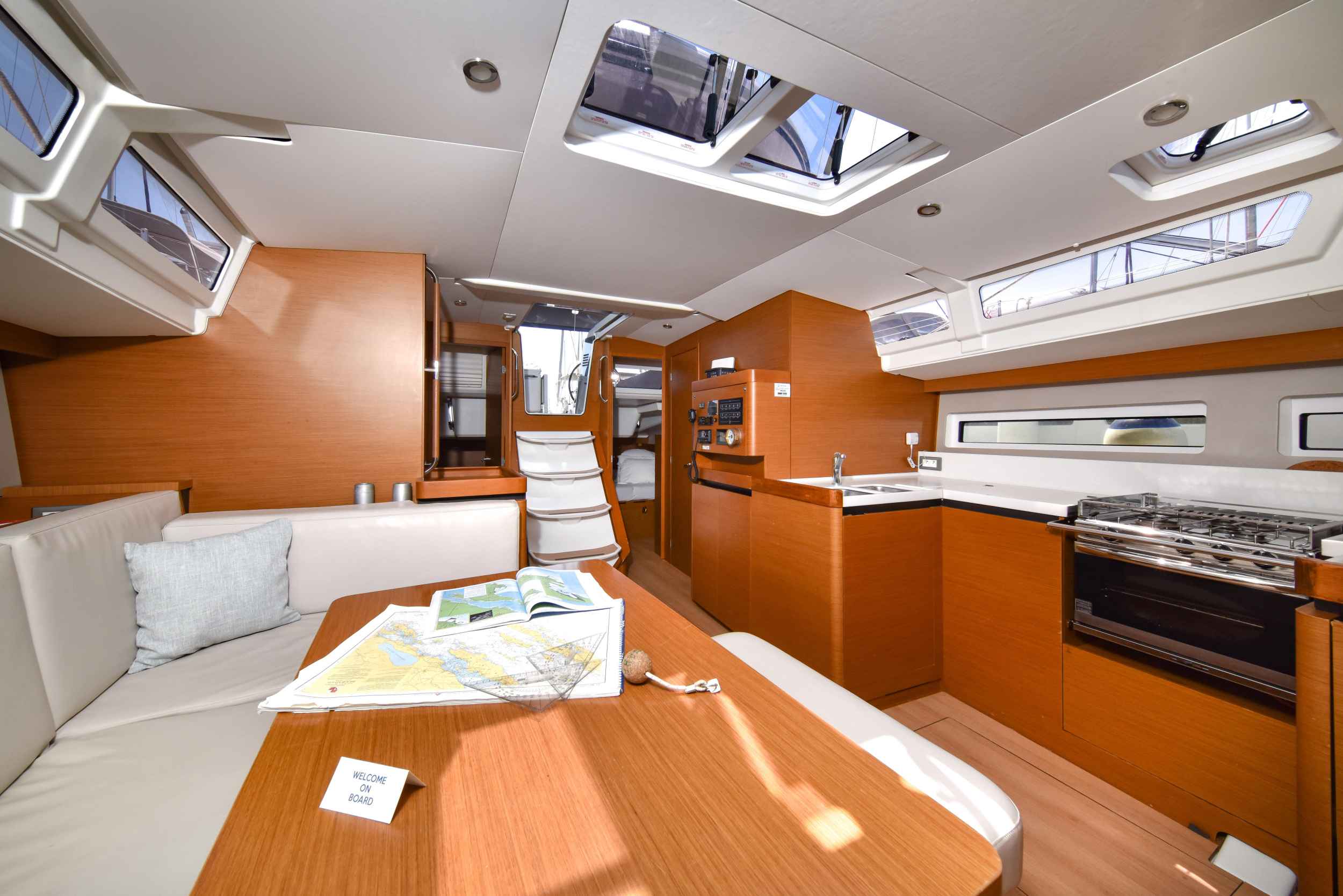 Sun Odyssey 490 — photo 12