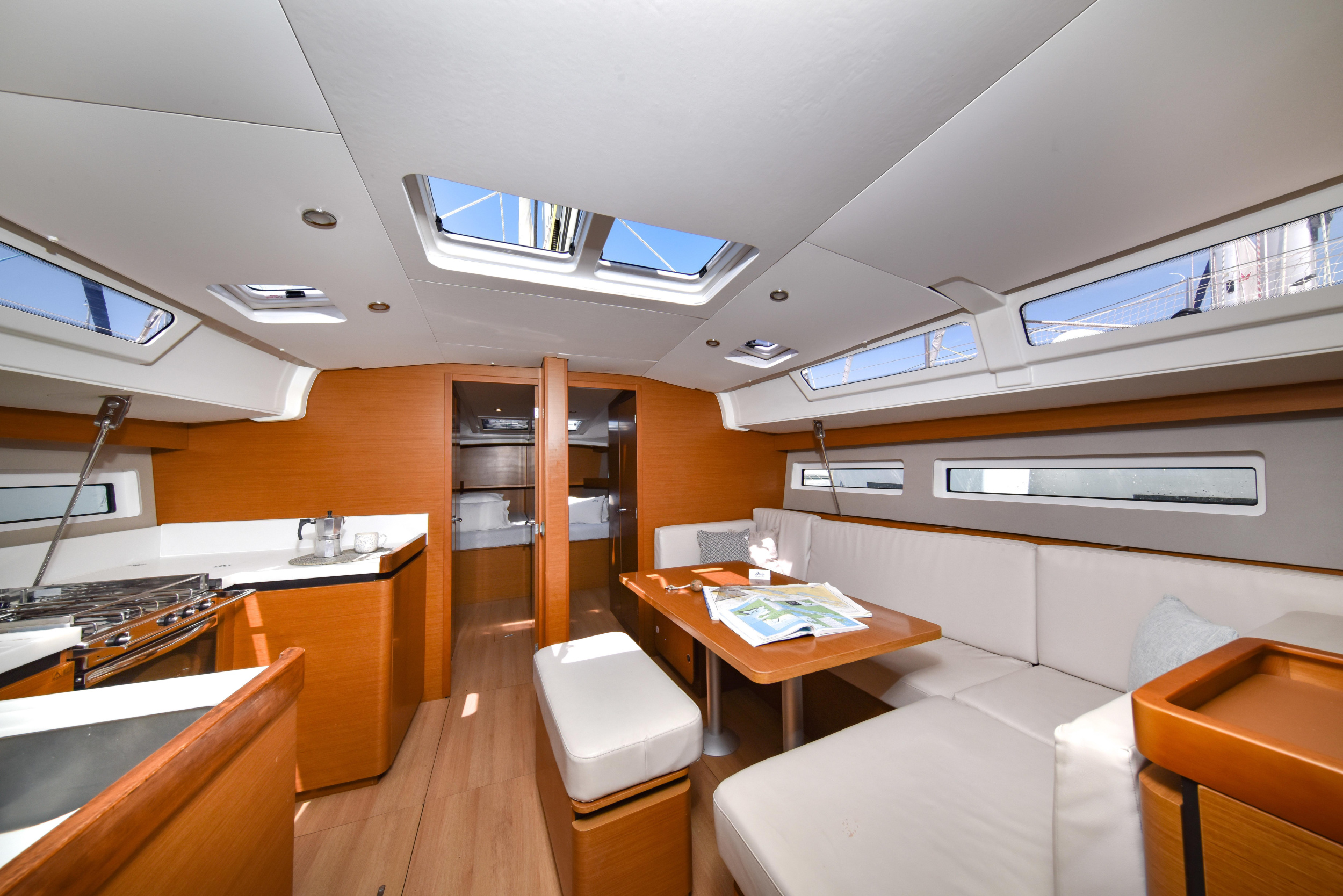 Sun Odyssey 490 — photo 2