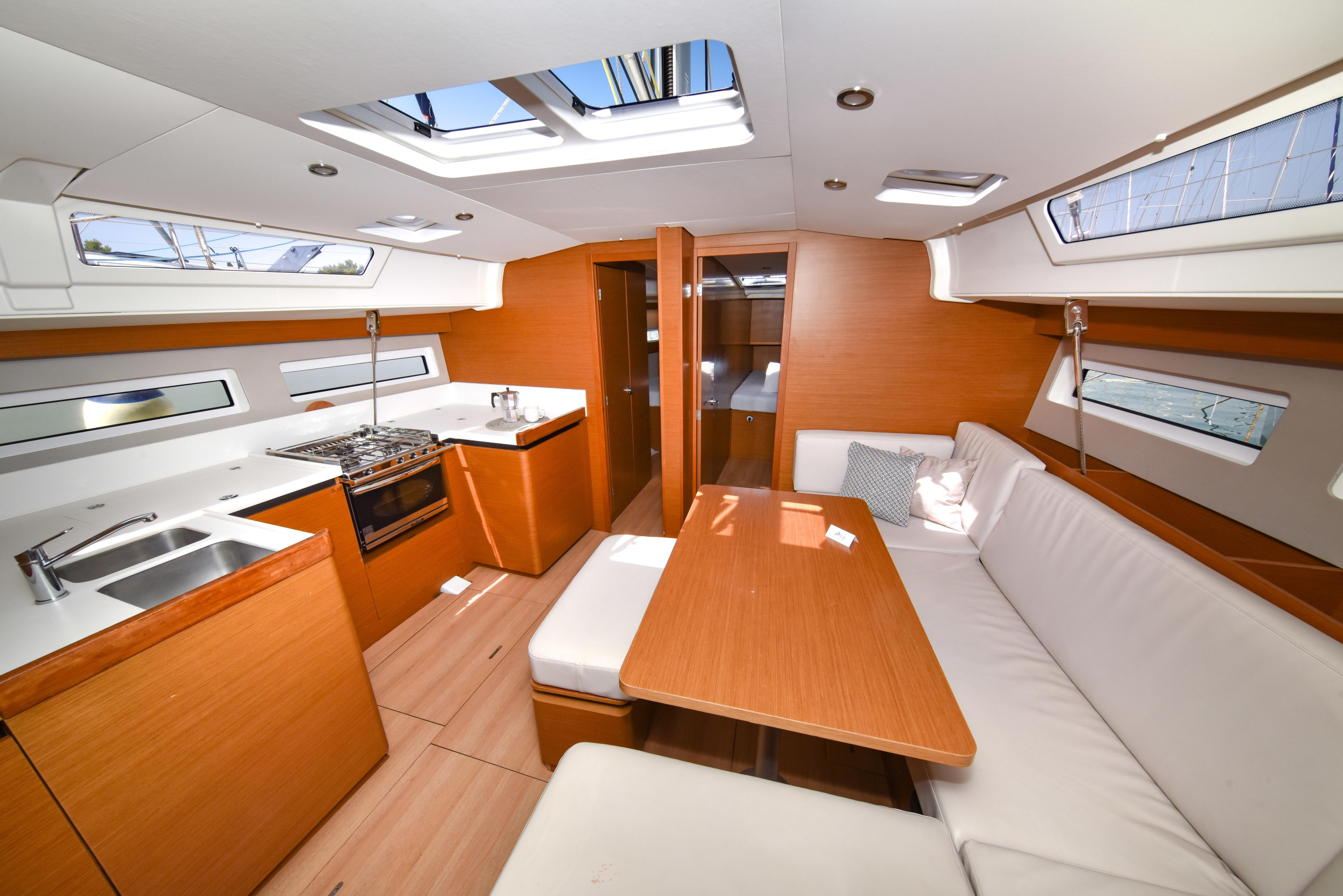 Sun Odyssey 490 — photo 44