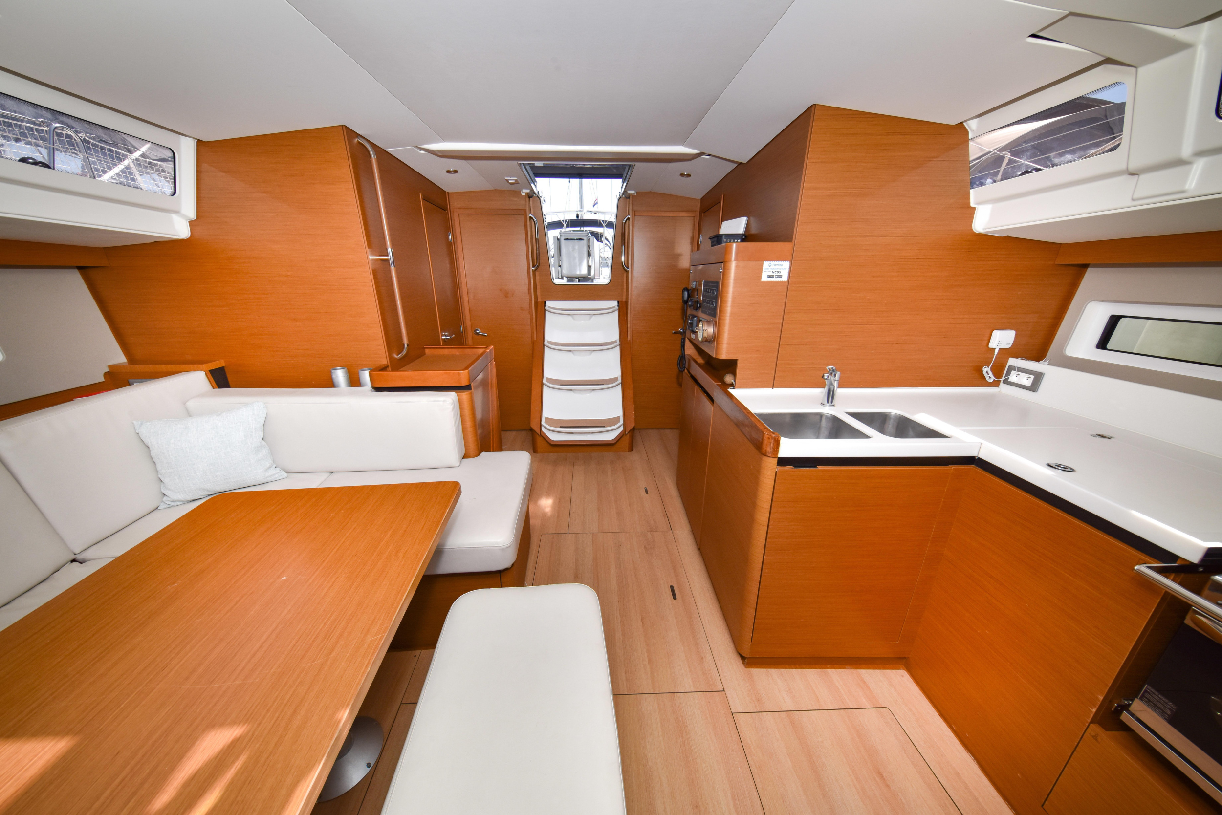 Sun Odyssey 490 — photo 26