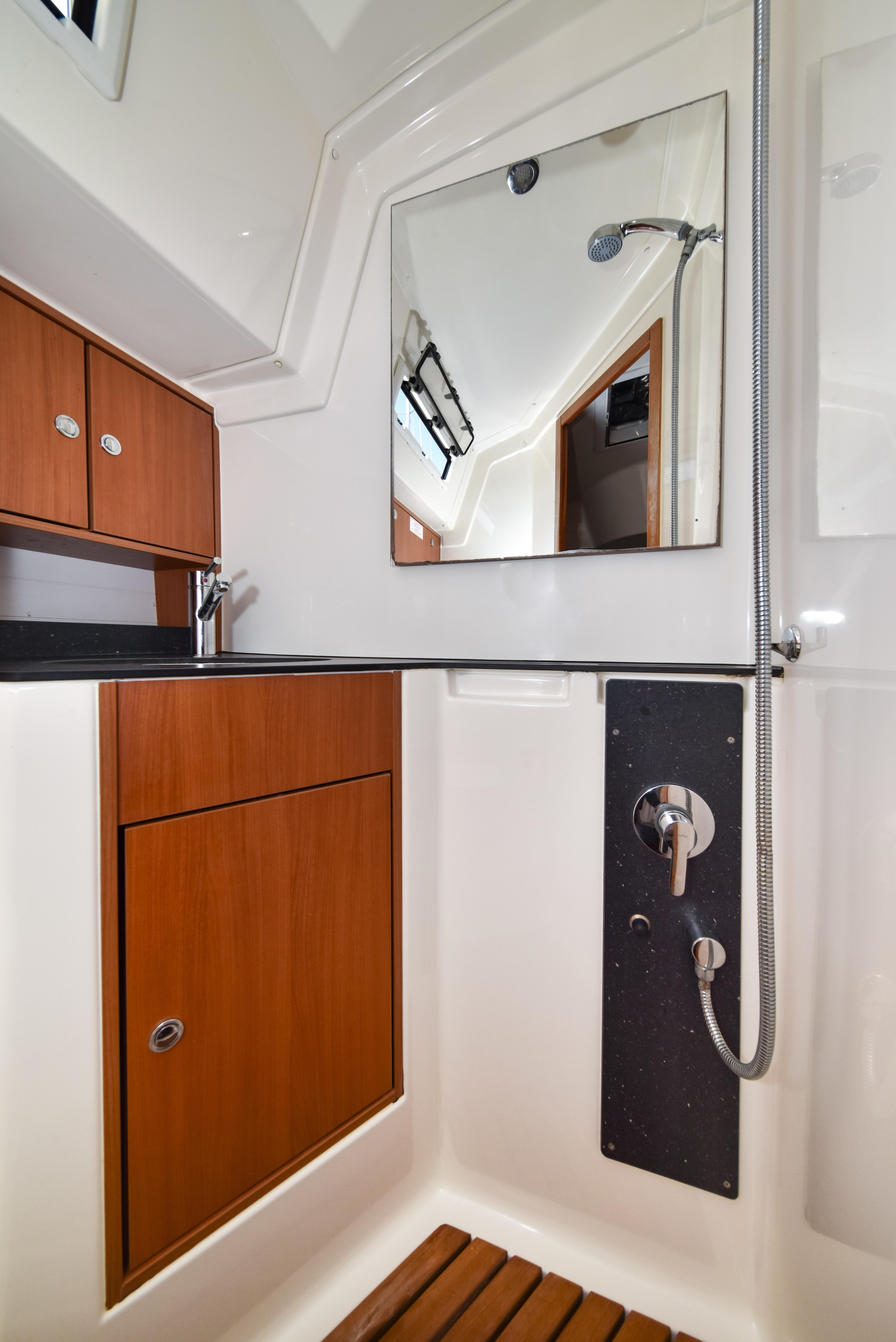 Bavaria 45 Cruiser — photo 31