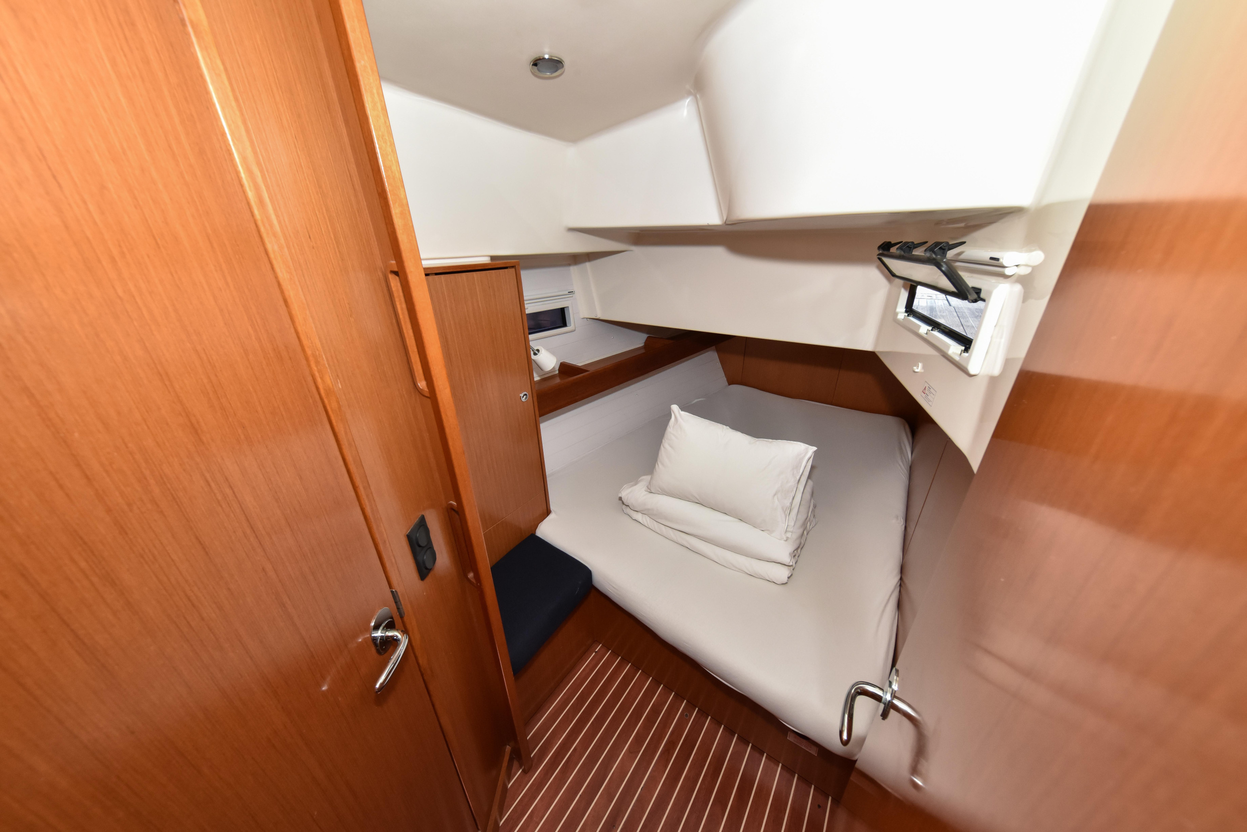 Bavaria 45 Cruiser — photo 17