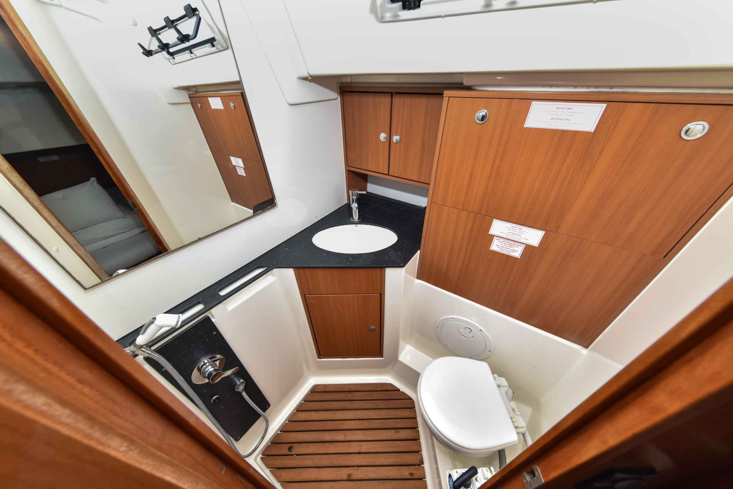 Bavaria 45 Cruiser — photo 47