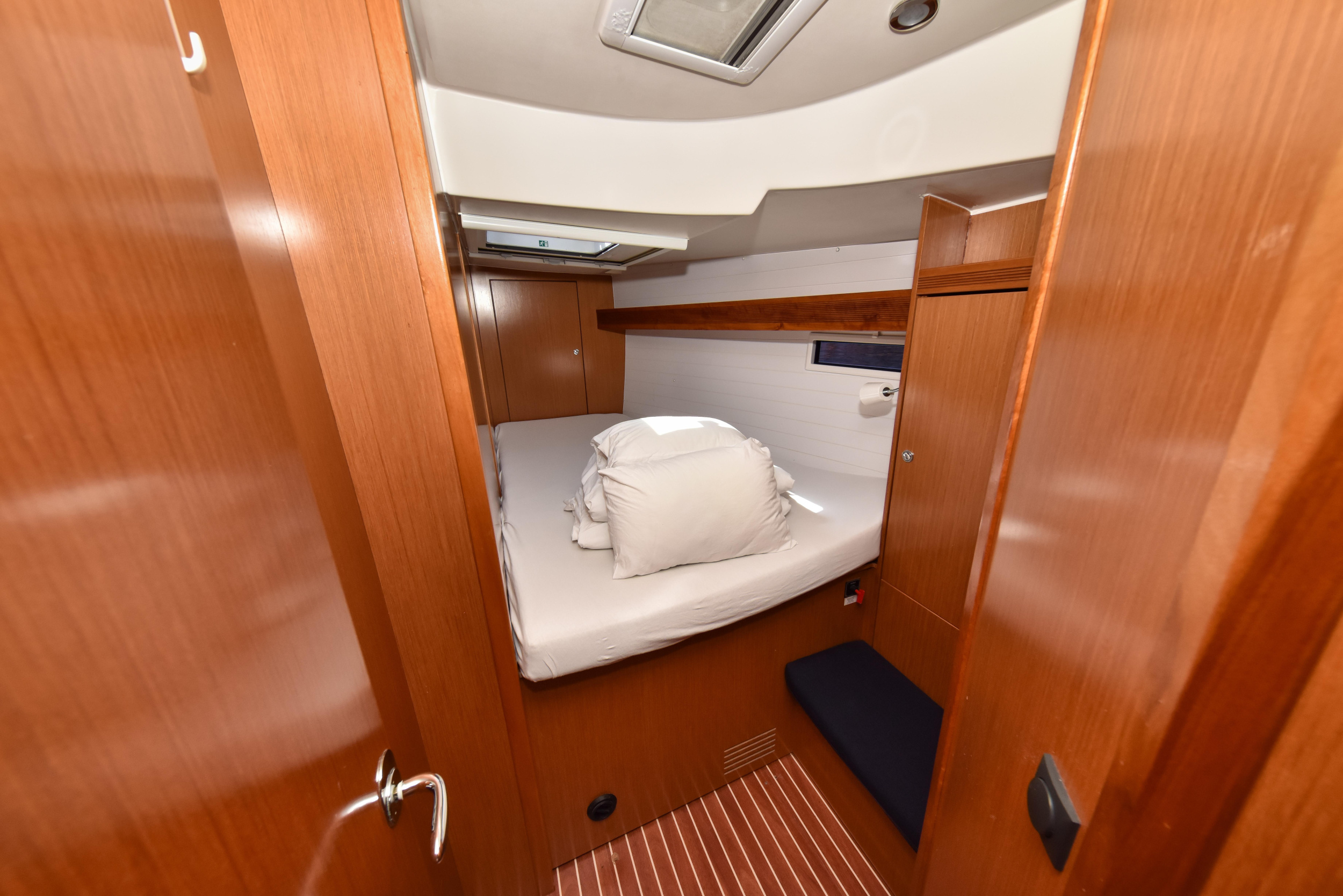 Bavaria 45 Cruiser — photo 8