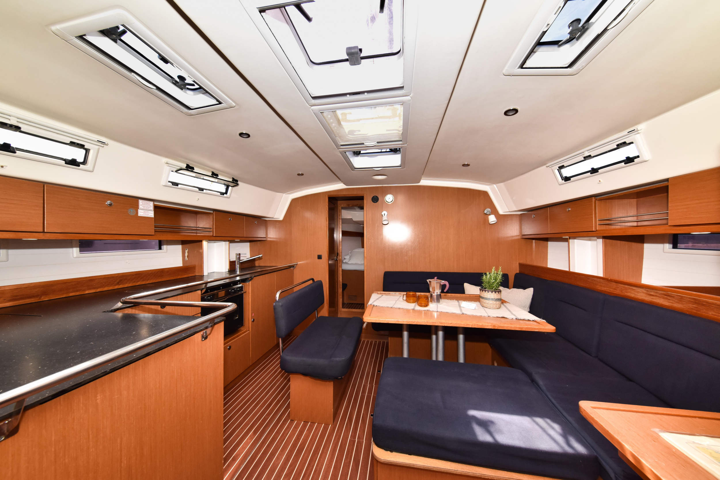 Bavaria 45 Cruiser — photo 34