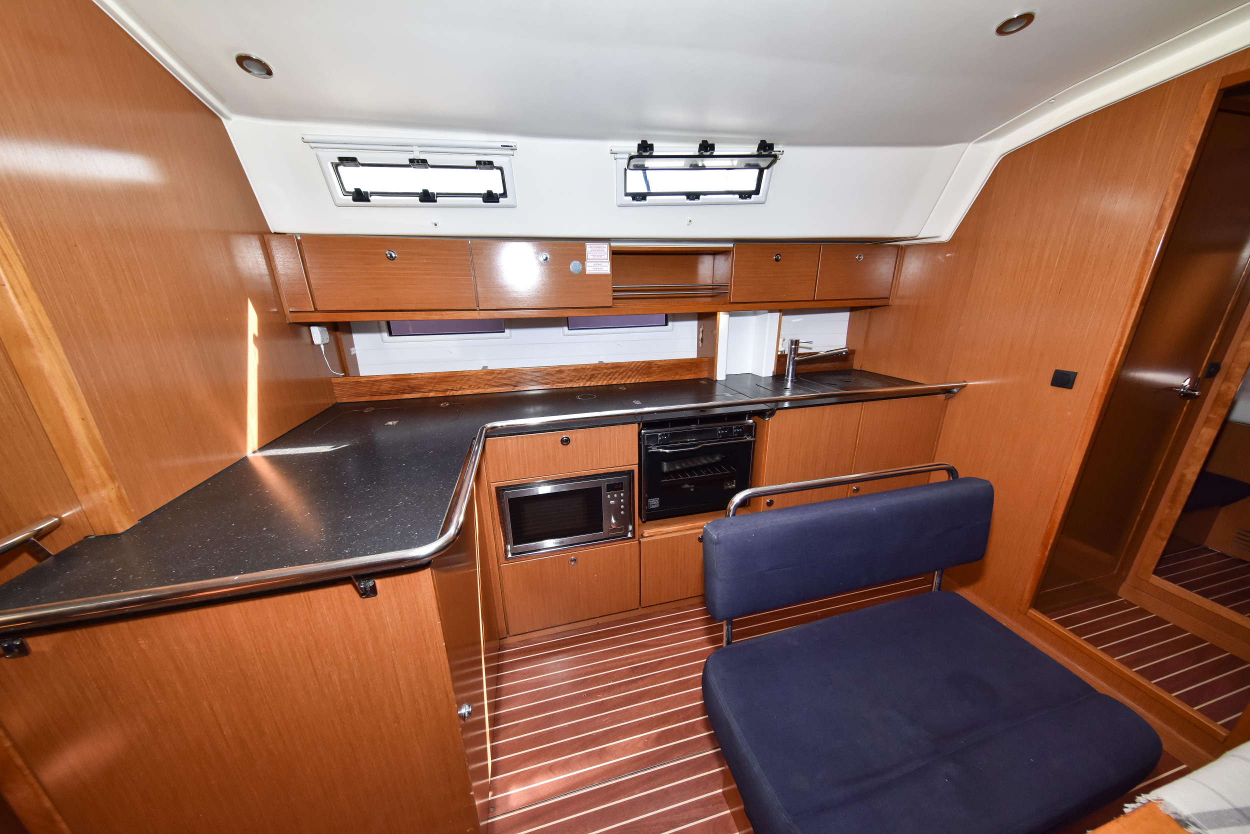 Bavaria 45 Cruiser — photo 25
