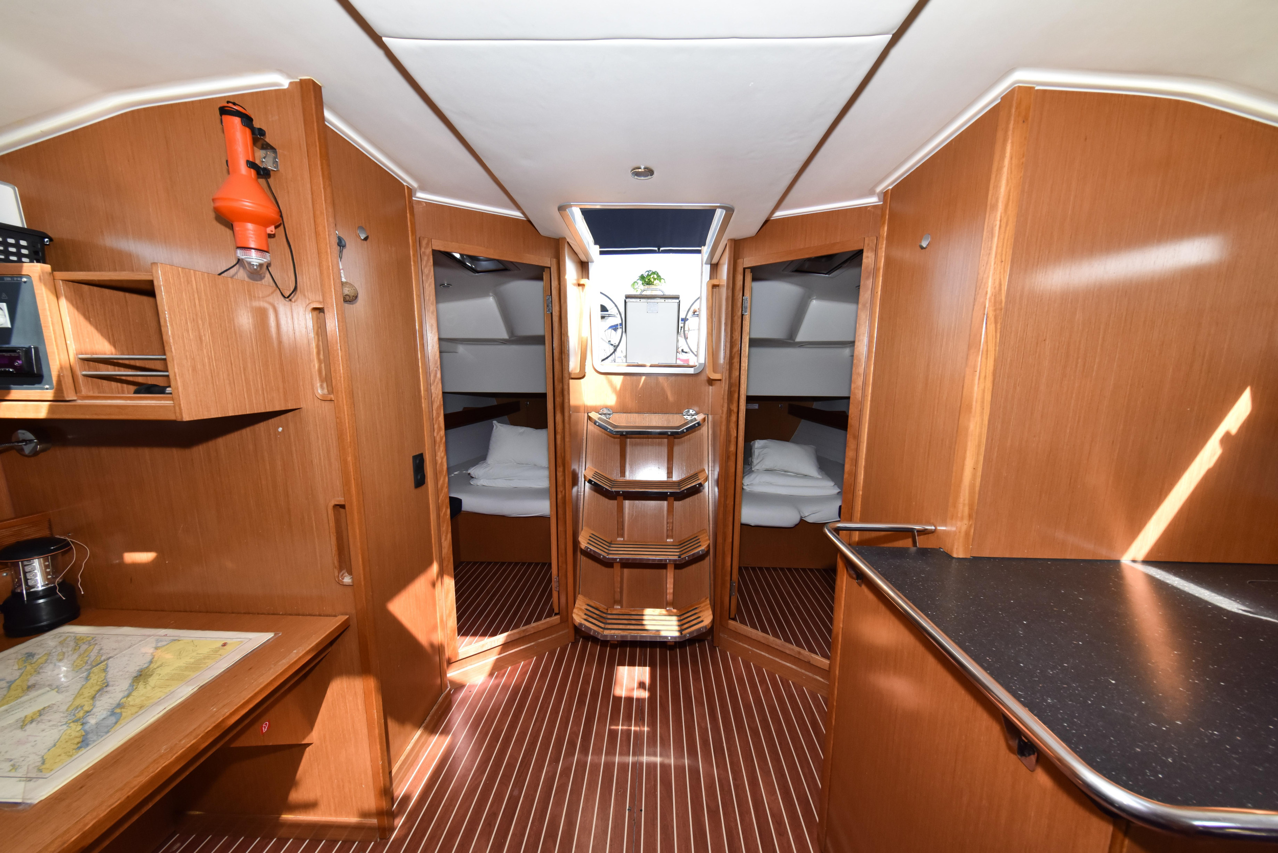 Bavaria 45 Cruiser — photo 14