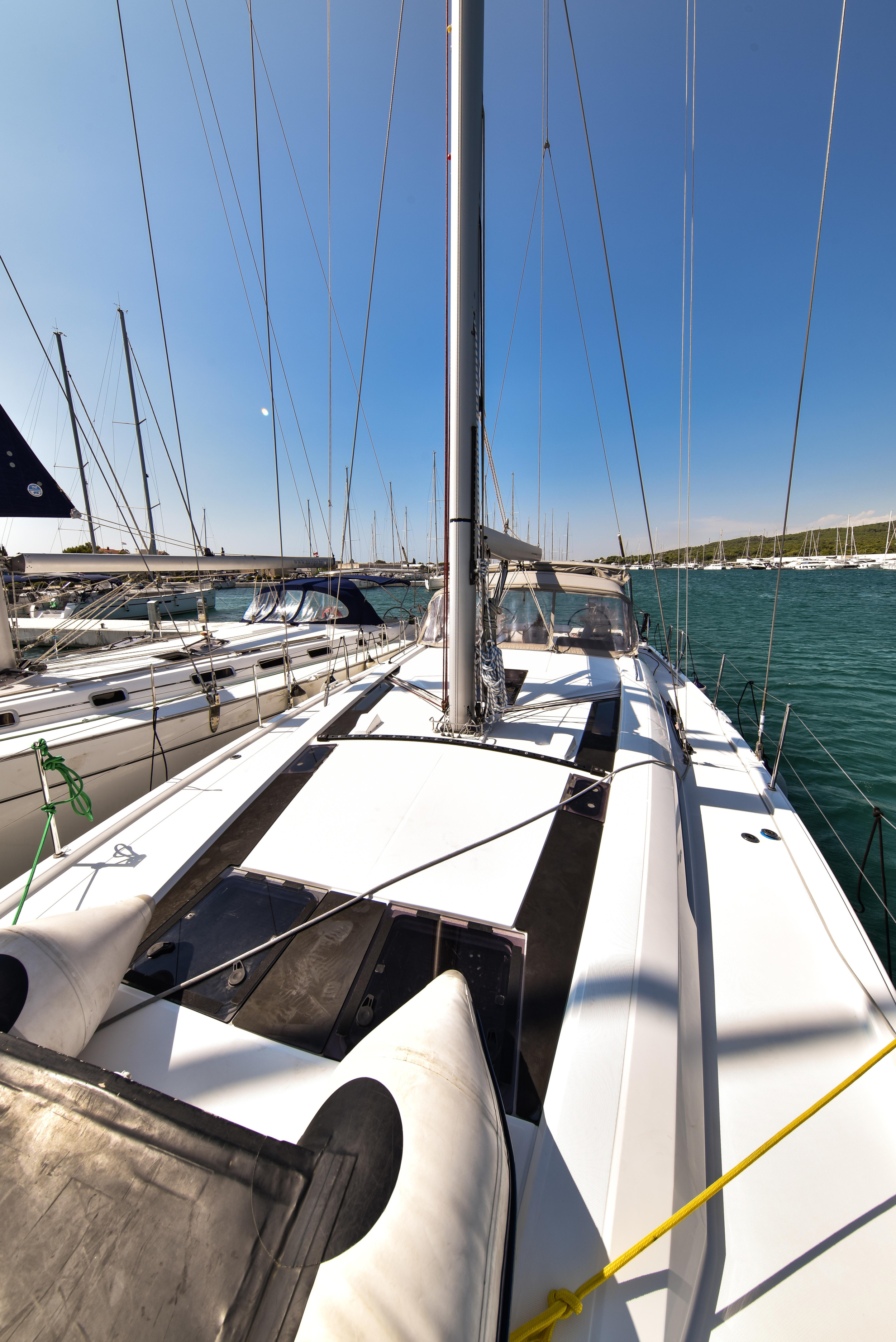Oceanis 51.1 — photo 38