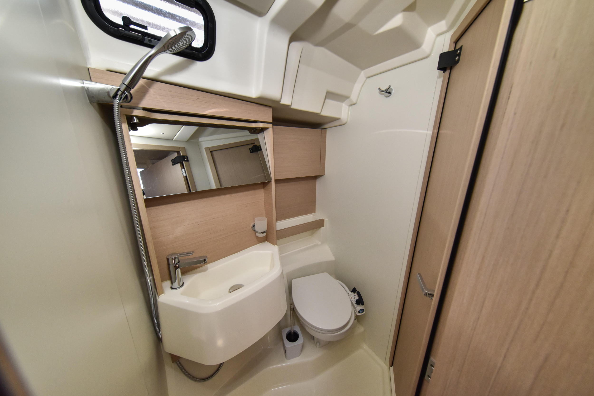 Oceanis 51.1 — photo 29