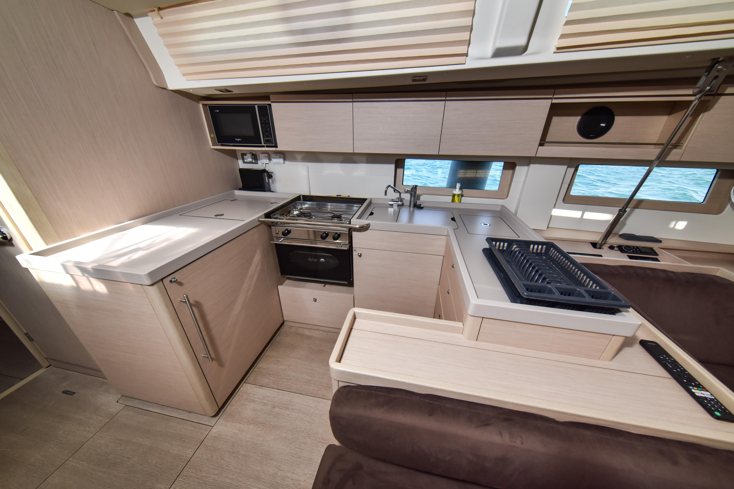 Oceanis 51.1 — photo 59