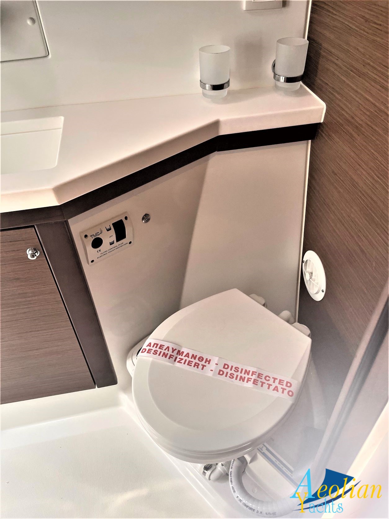 Lagoon 450 Flybridge — photo 10