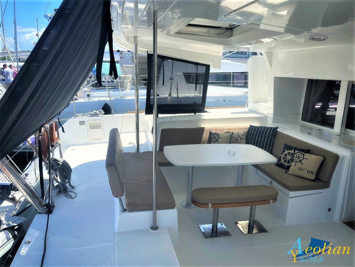 Lagoon 450 Flybridge — photo 7