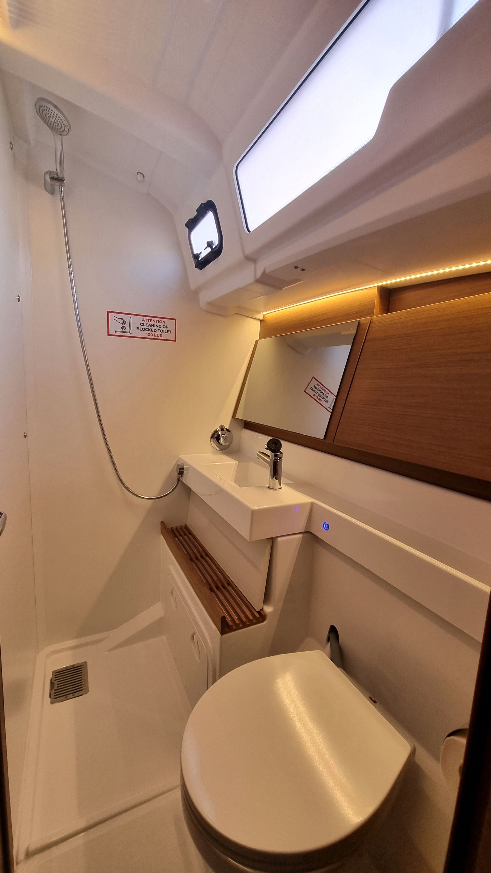 Sun Odyssey 490 — photo 44