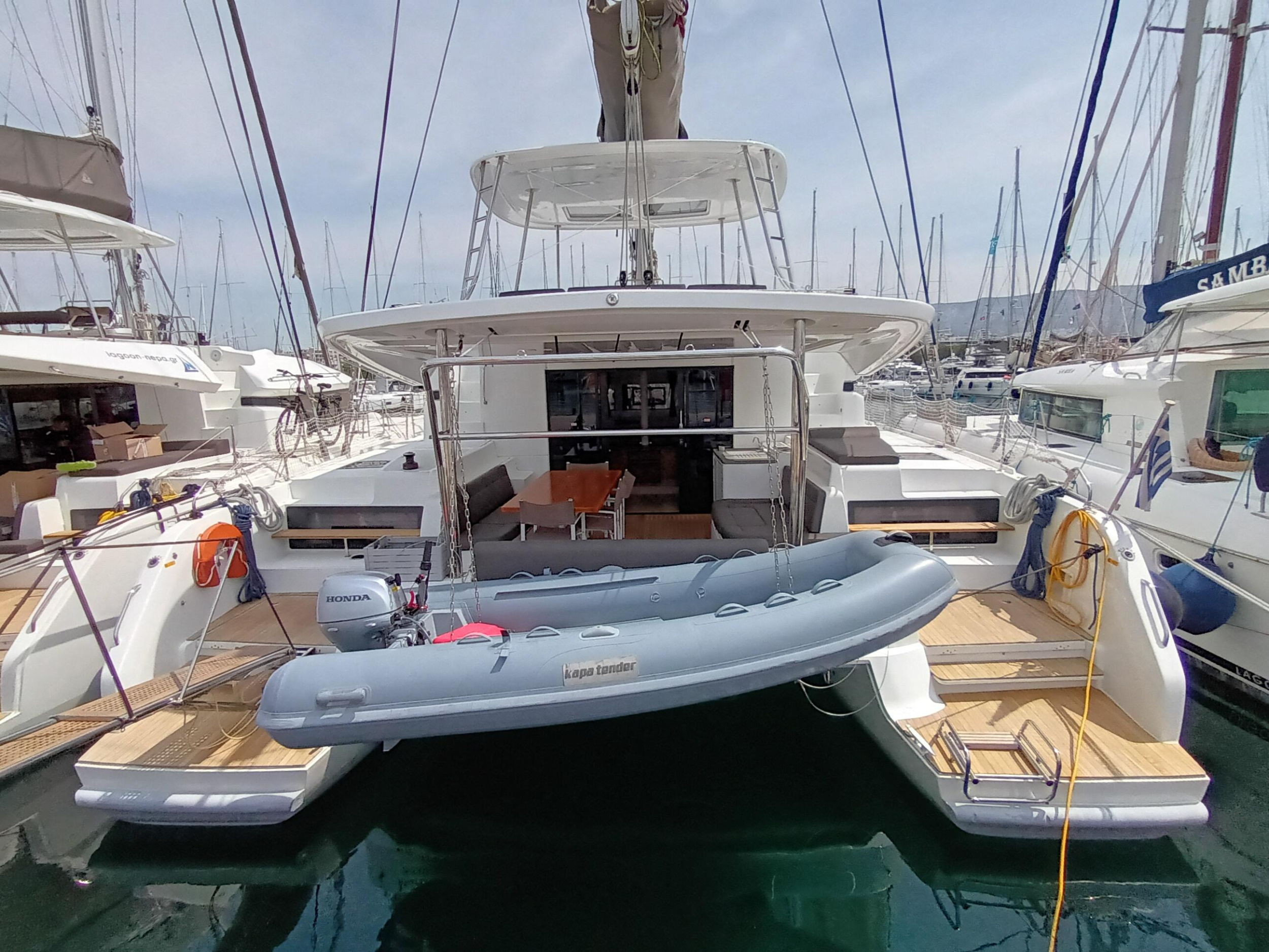 Lagoon 50 — photo 17