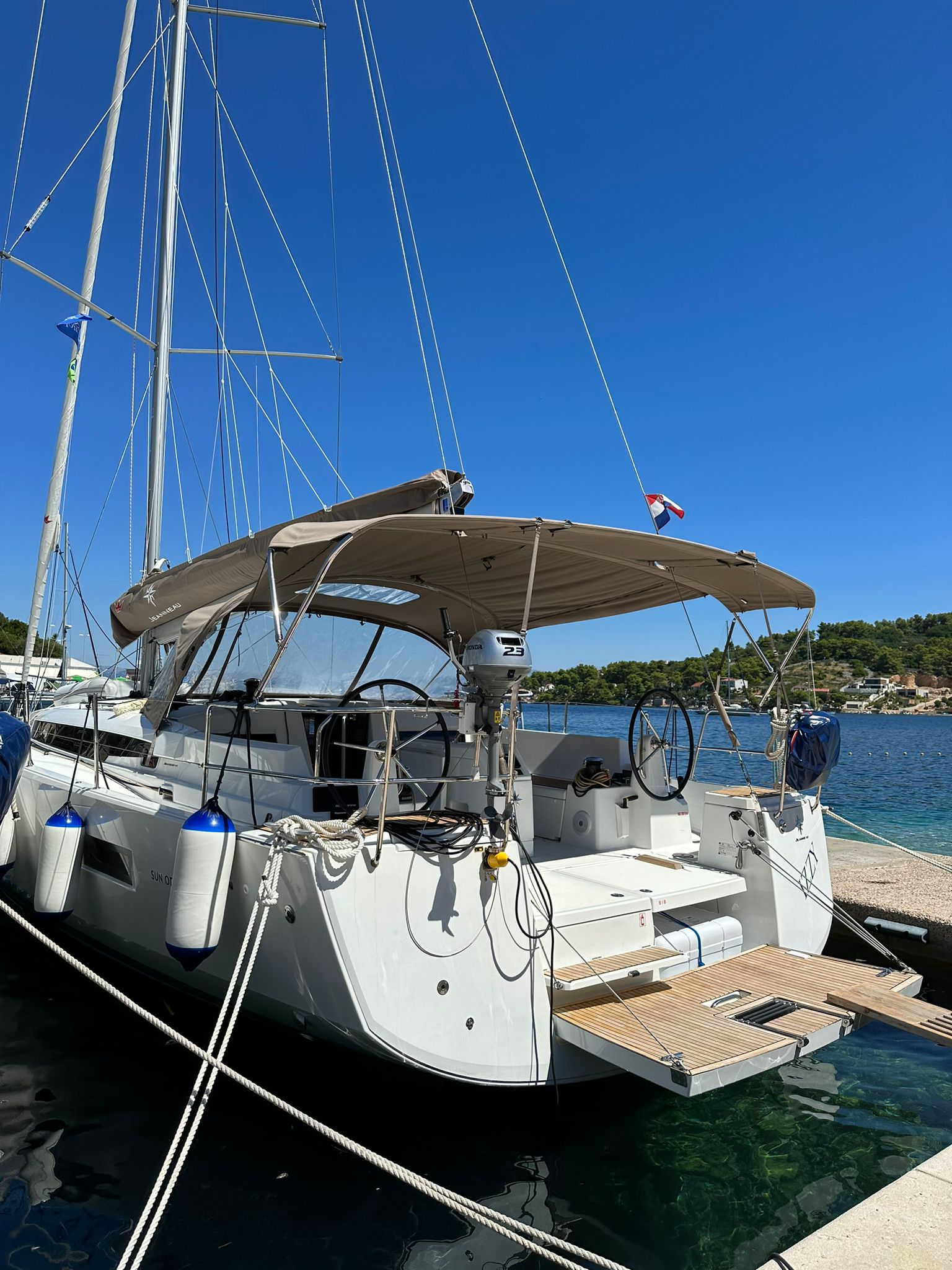Sun Odyssey 490 — photo 33