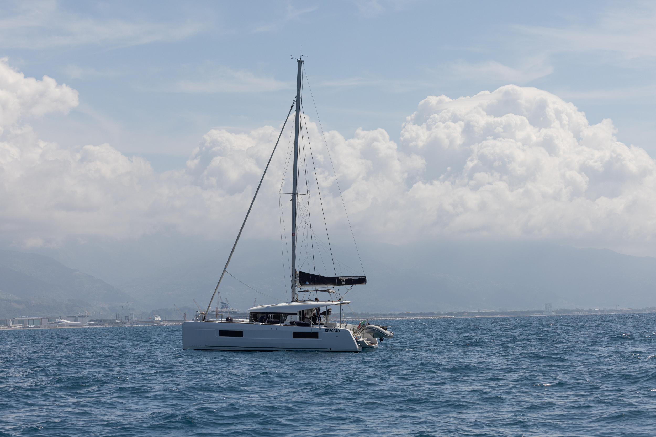Lagoon 40 — photo 6