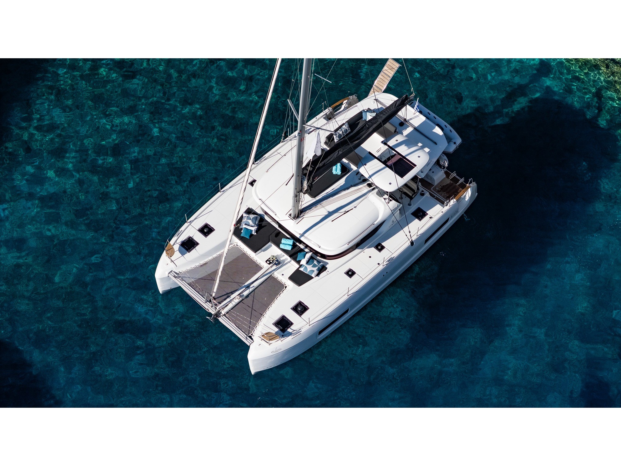 Lagoon 43 — photo 1