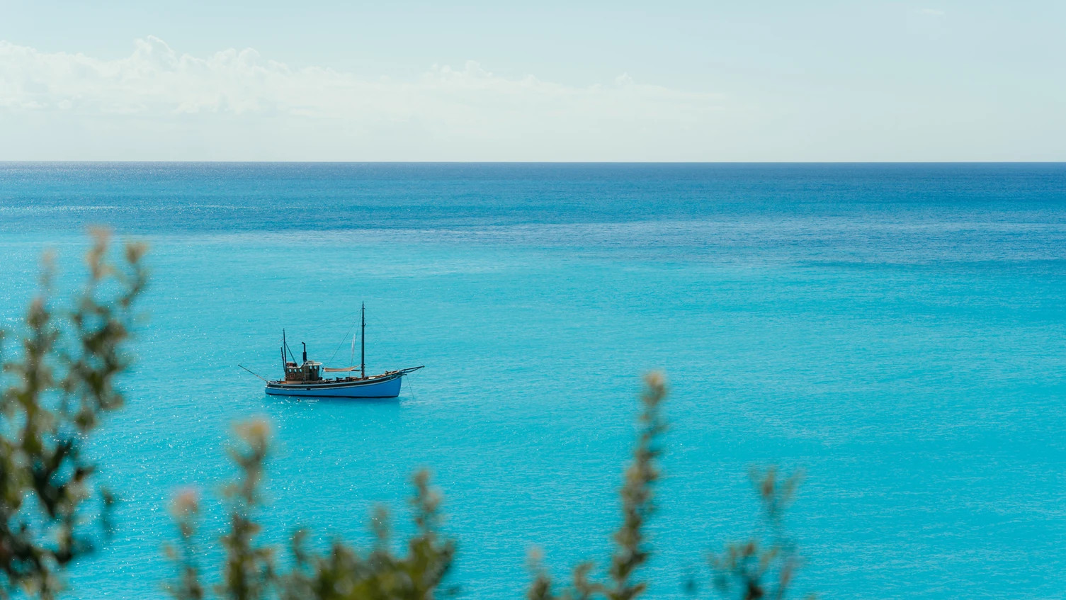 Wooden Trawler — photo 9