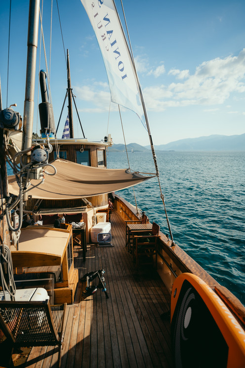 Wooden Trawler — photo 2