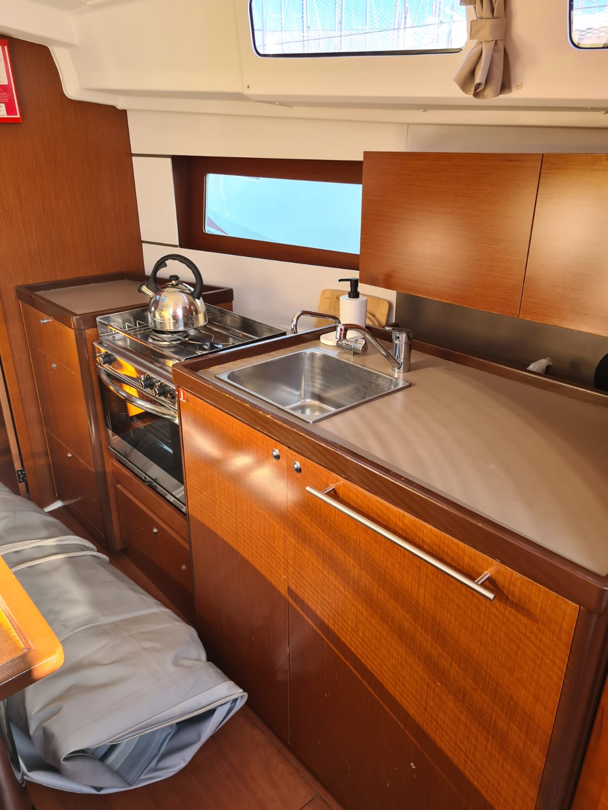 Oceanis 35.1 — photo 18