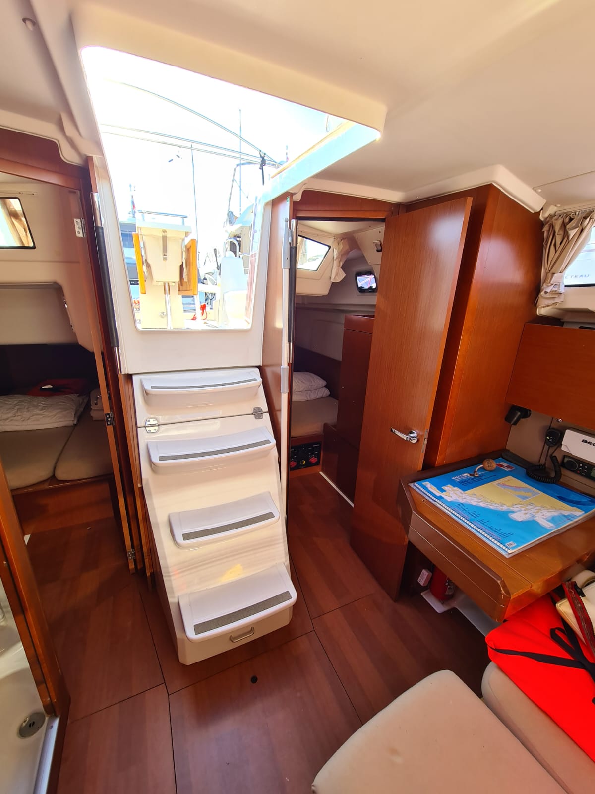 Oceanis 35.1 — photo 8
