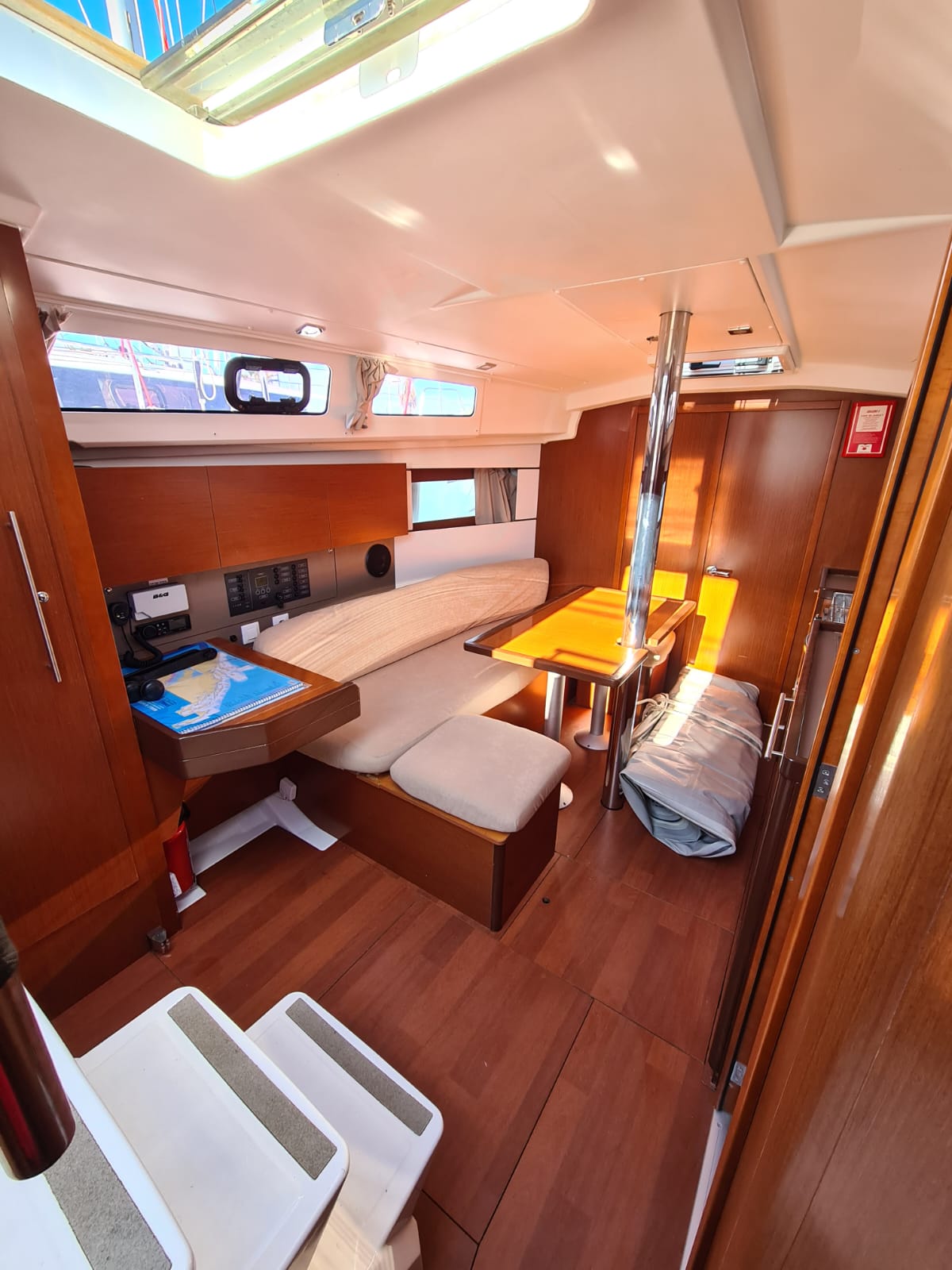 Oceanis 35.1 — photo 9