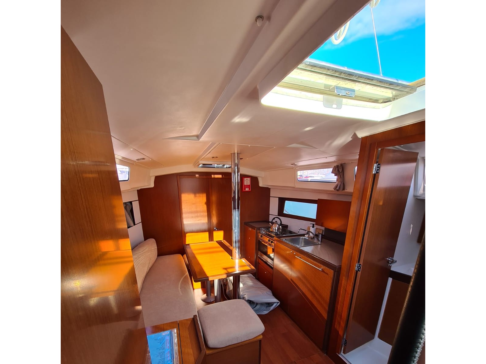Oceanis 35.1 — photo 5