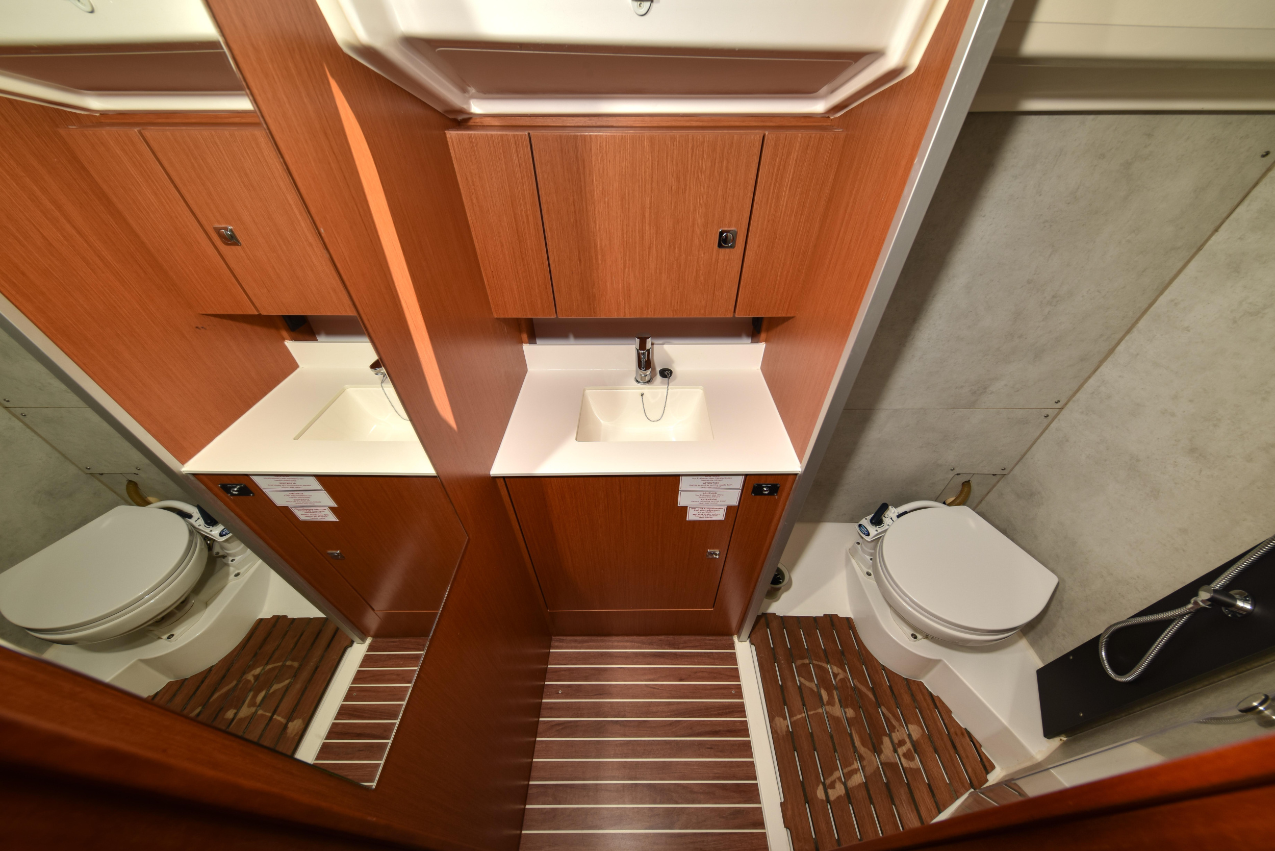 Bavaria C42 — photo 46