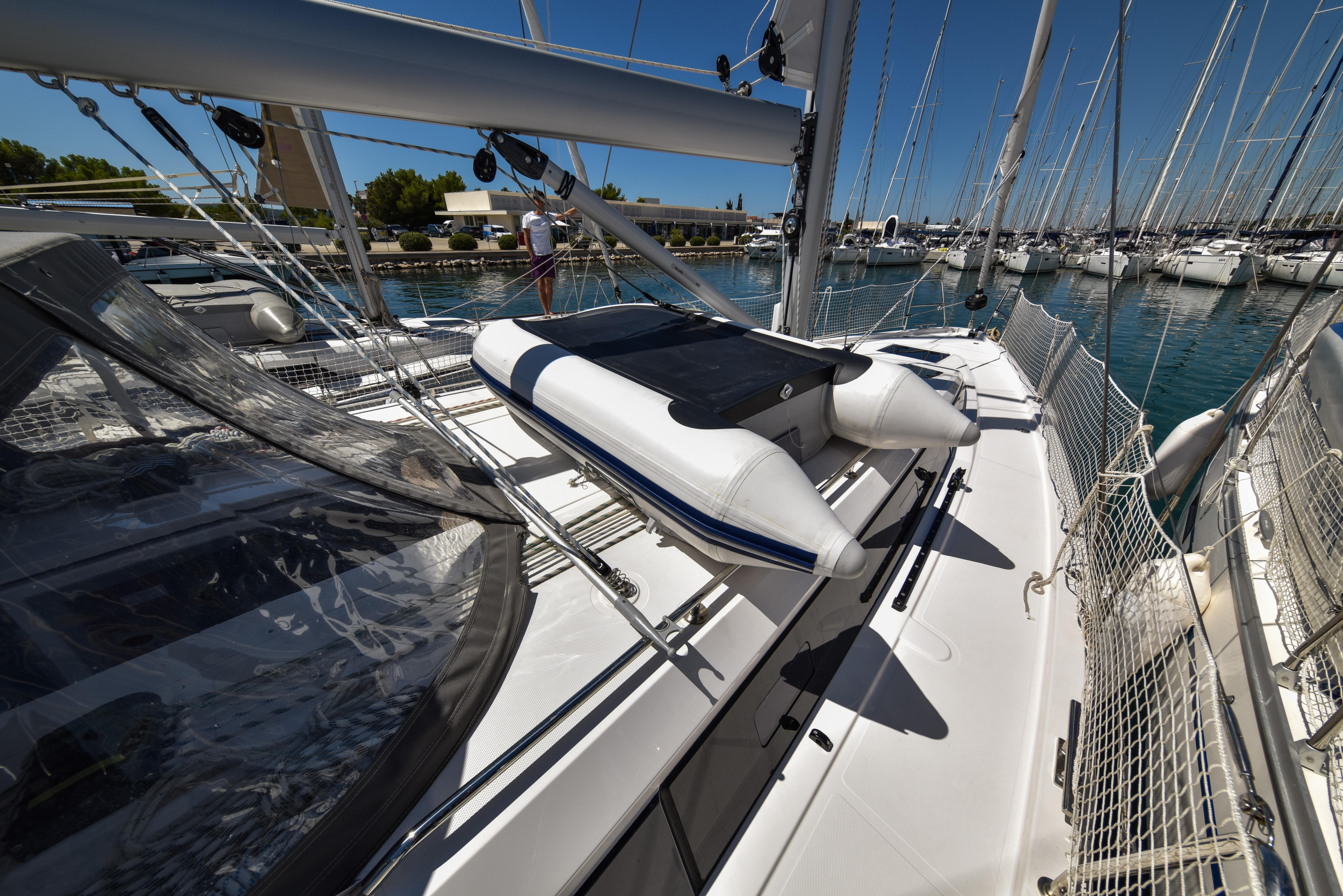 Bavaria C38 — photo 9