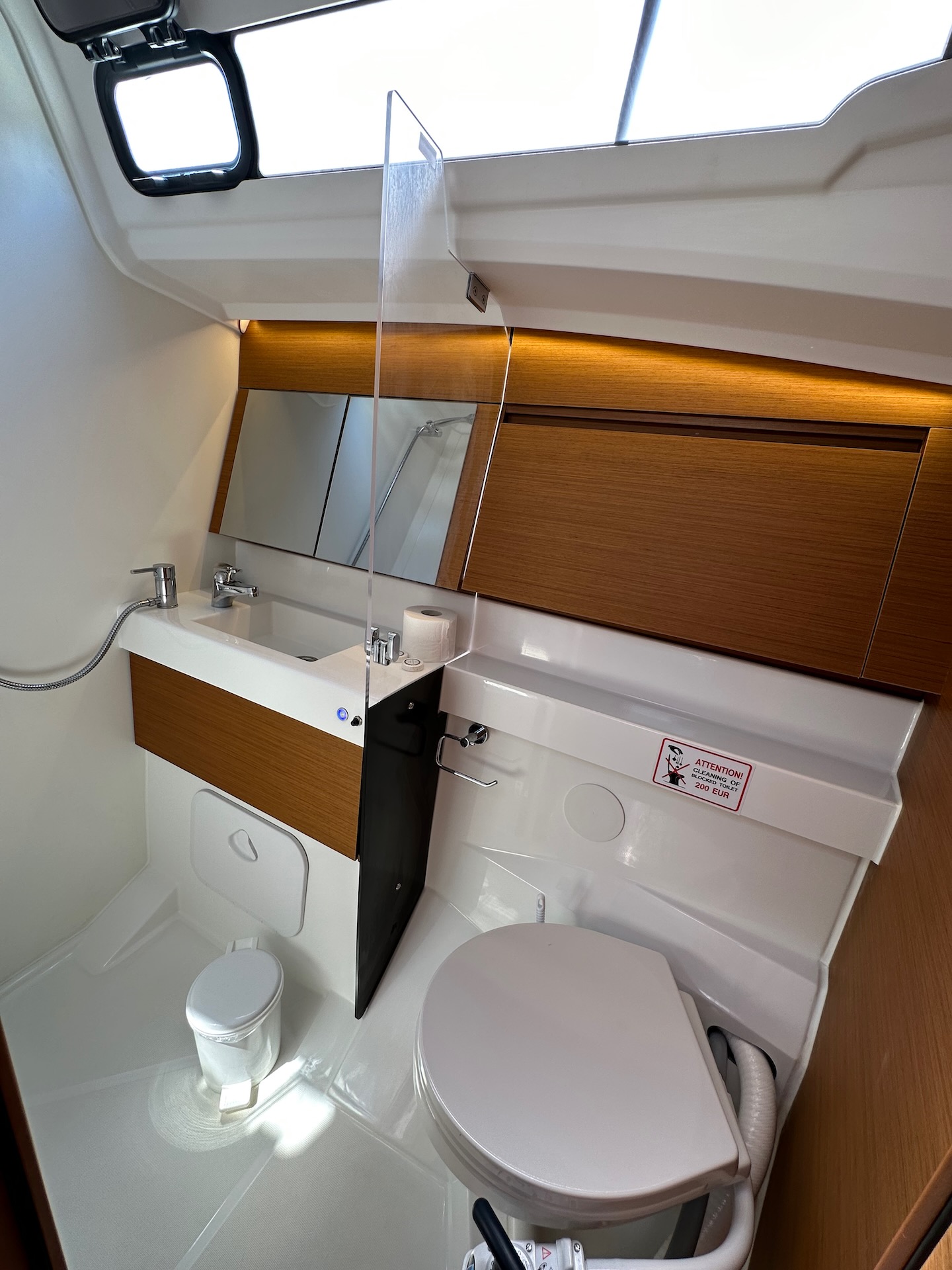 Sun Odyssey 410 — photo 7