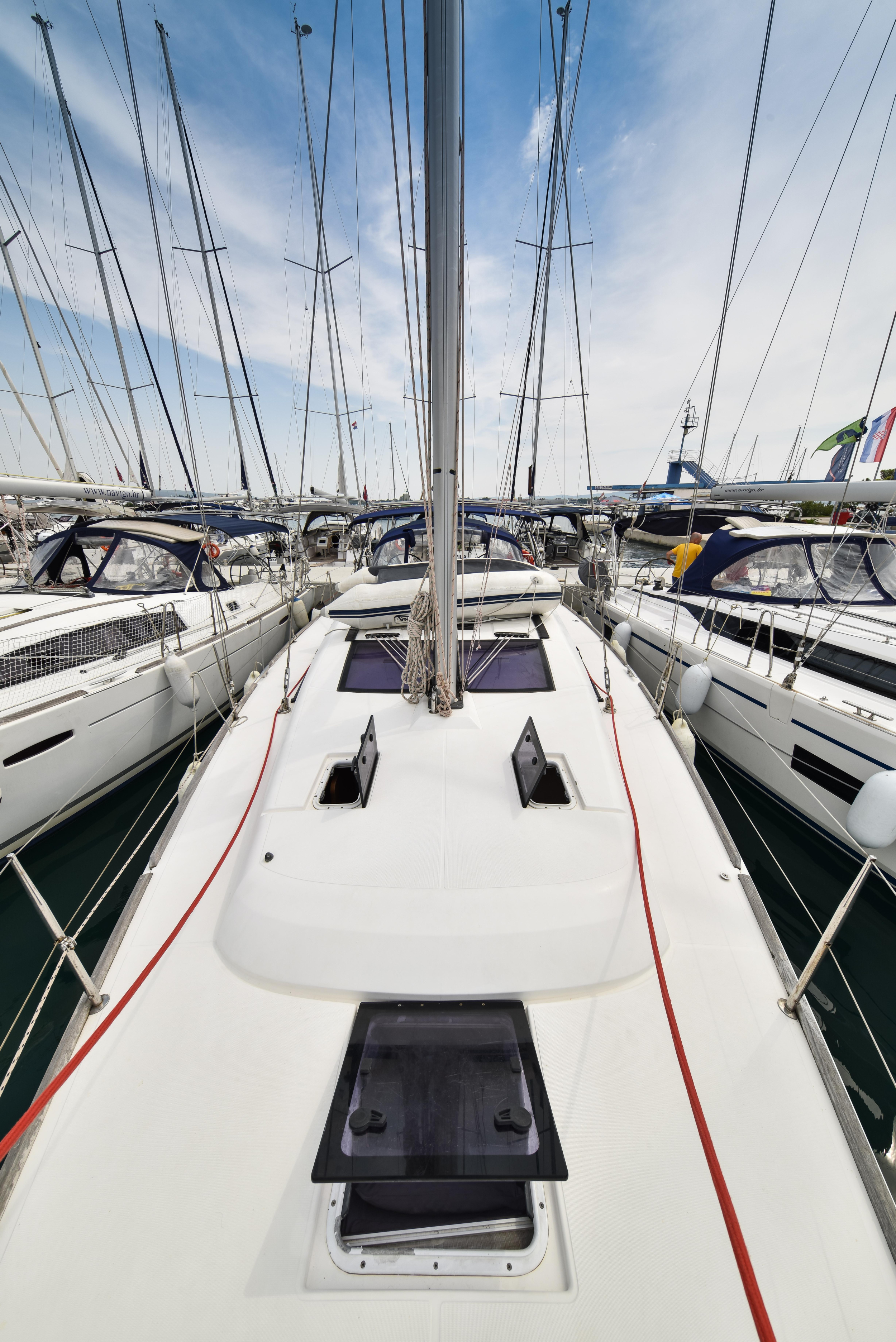 Dufour 410 GL — photo 8