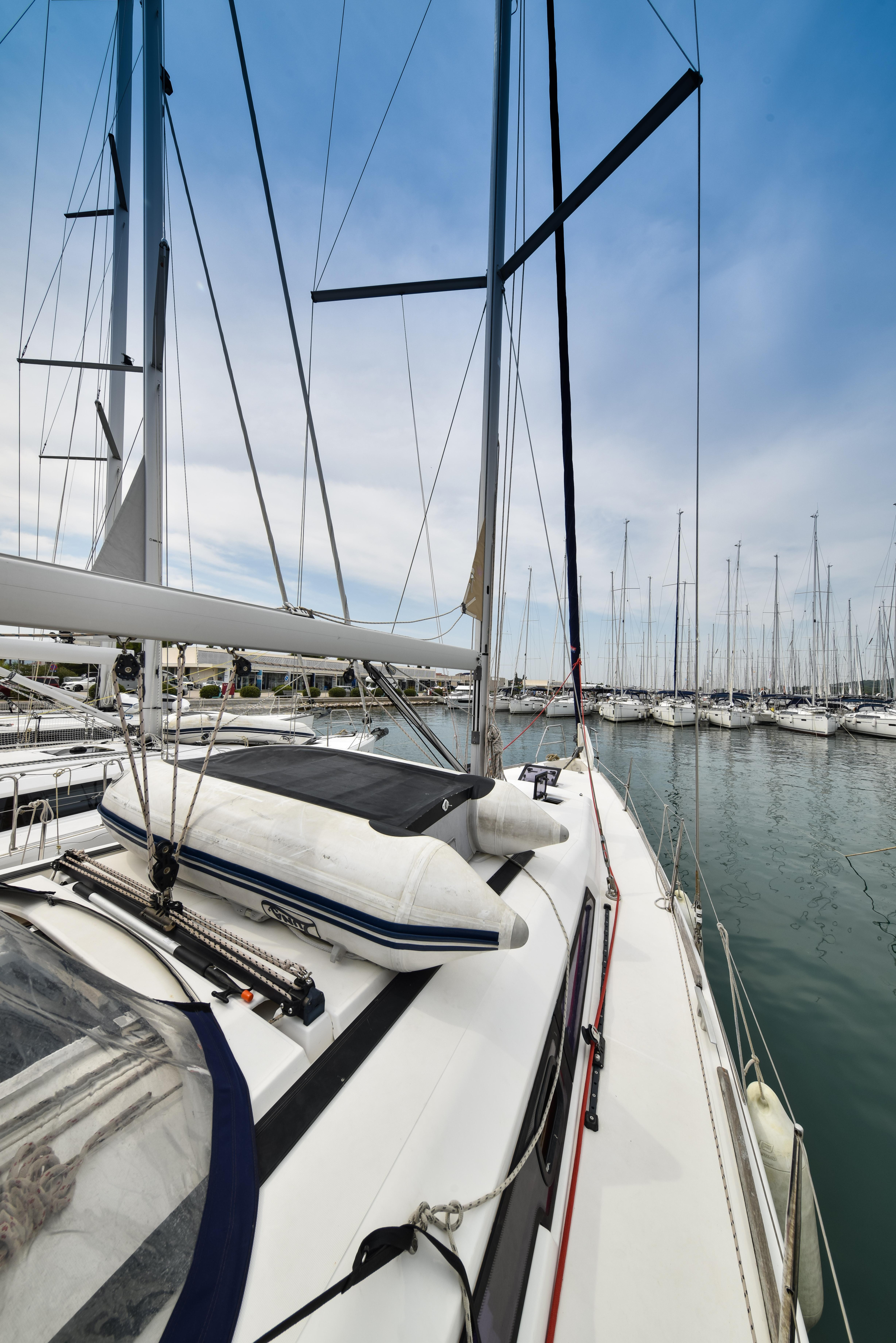Dufour 410 GL — photo 48