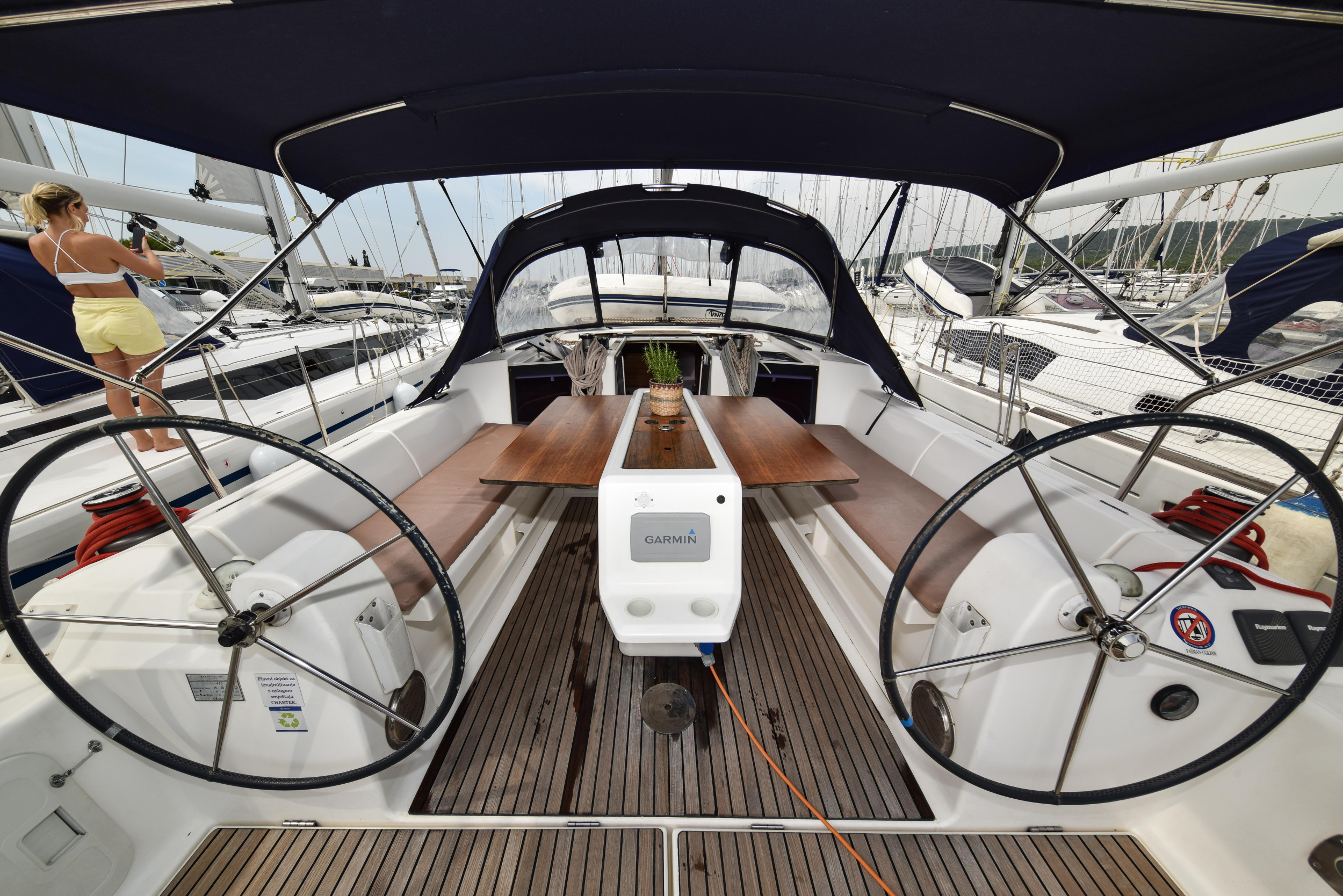 Dufour 410 GL — photo 16
