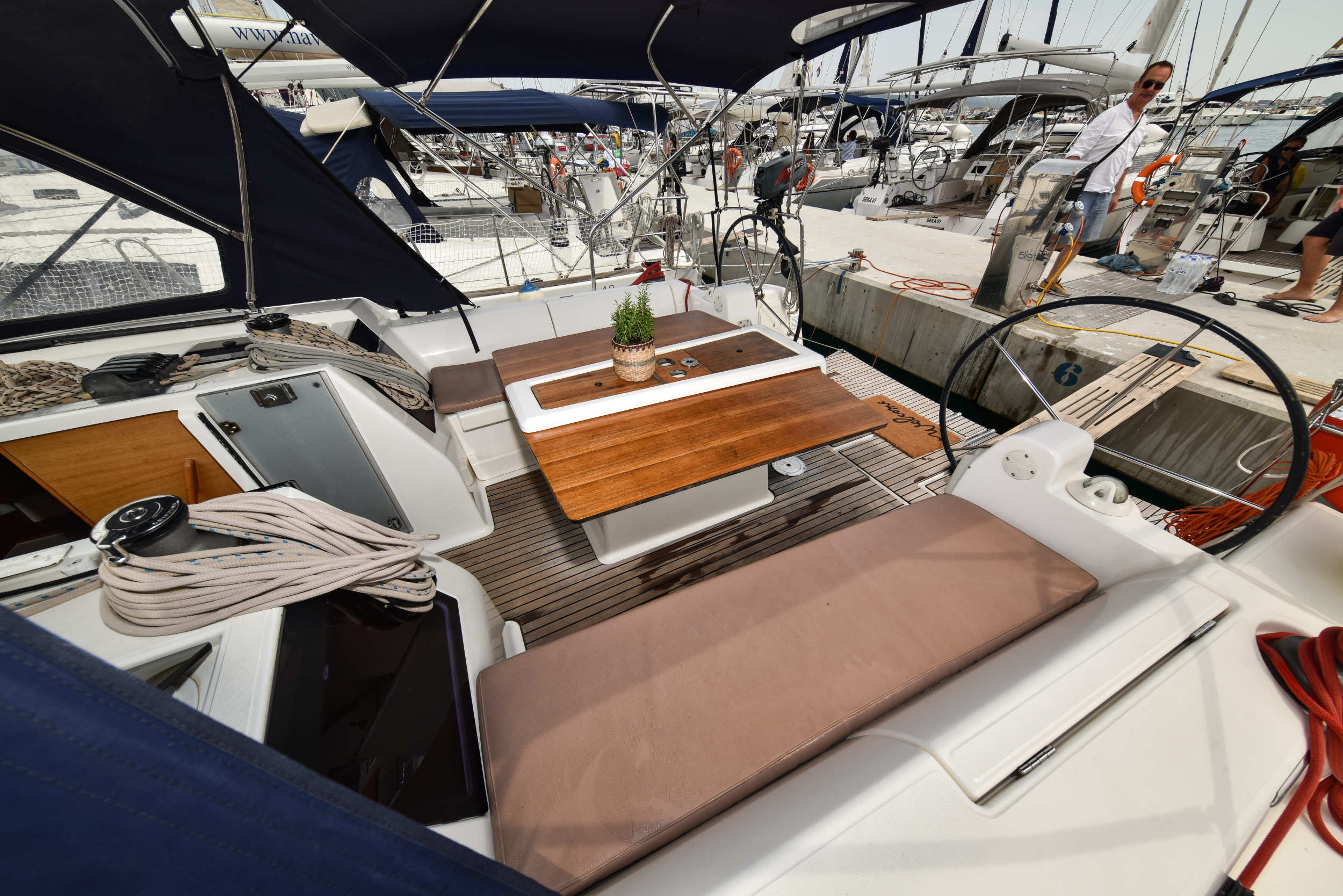 Dufour 410 GL — photo 49