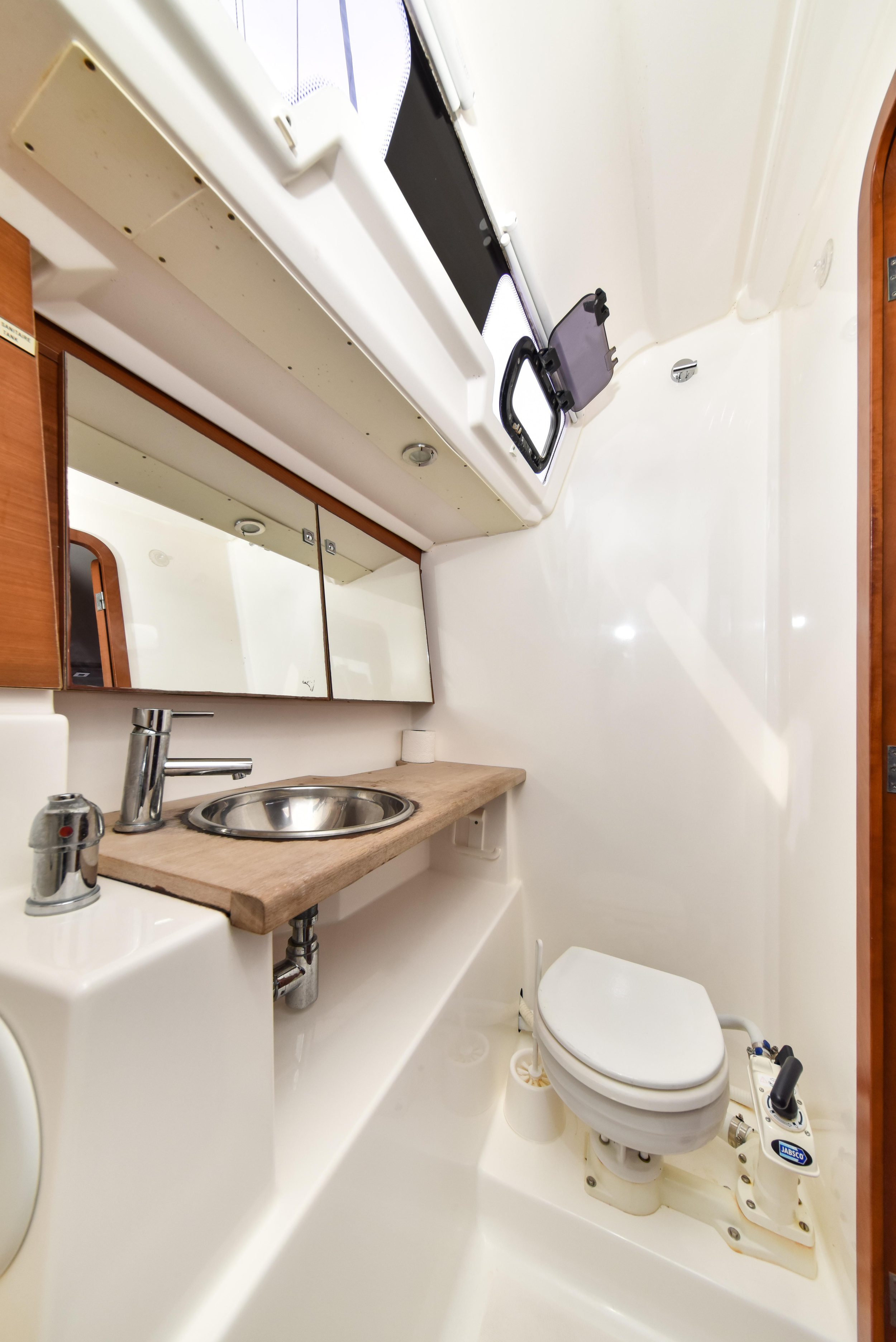 Dufour 410 GL — photo 7