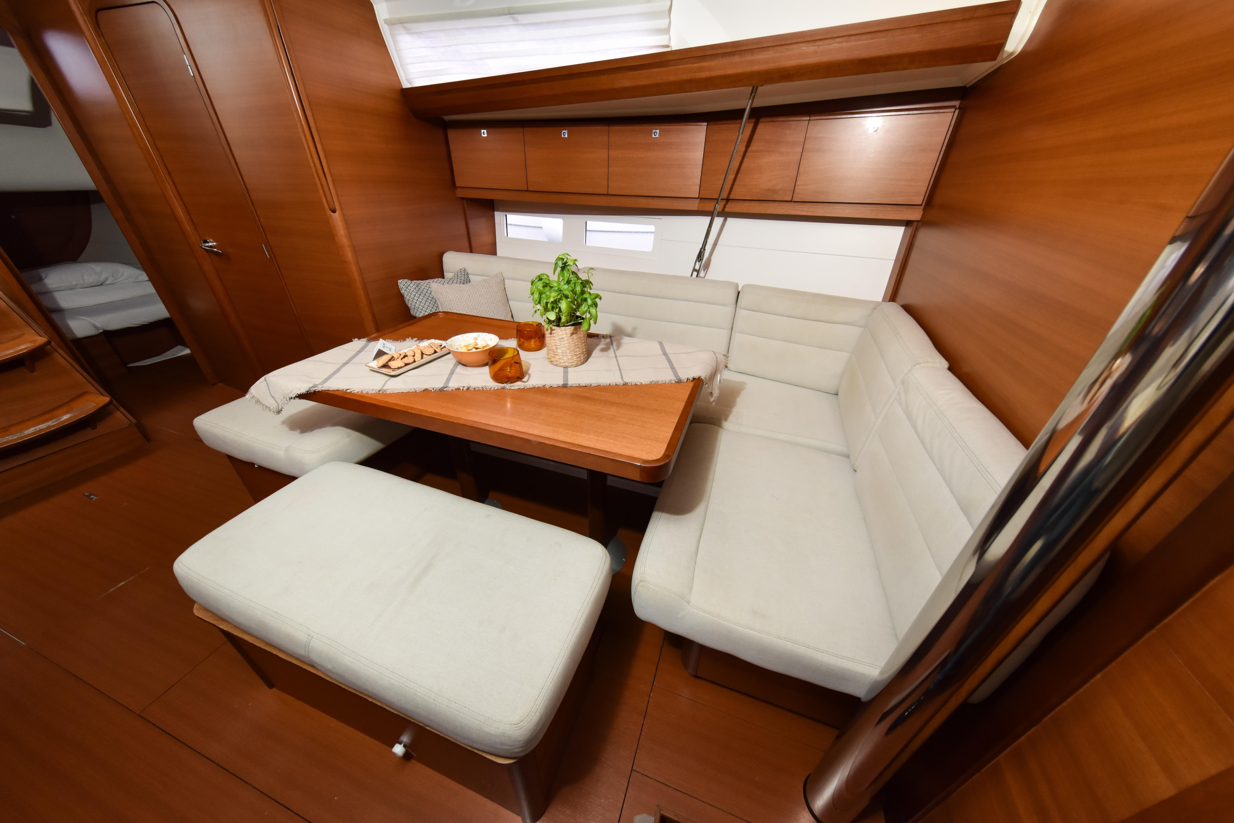 Dufour 410 GL — photo 6