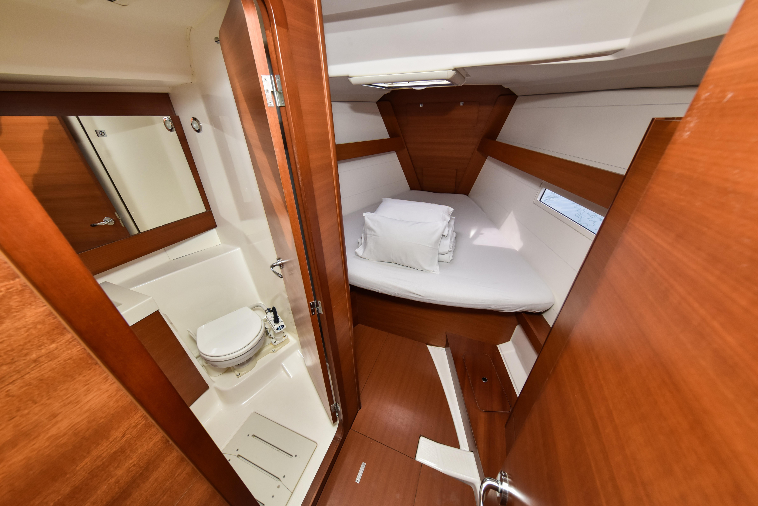 Dufour 410 GL — photo 34