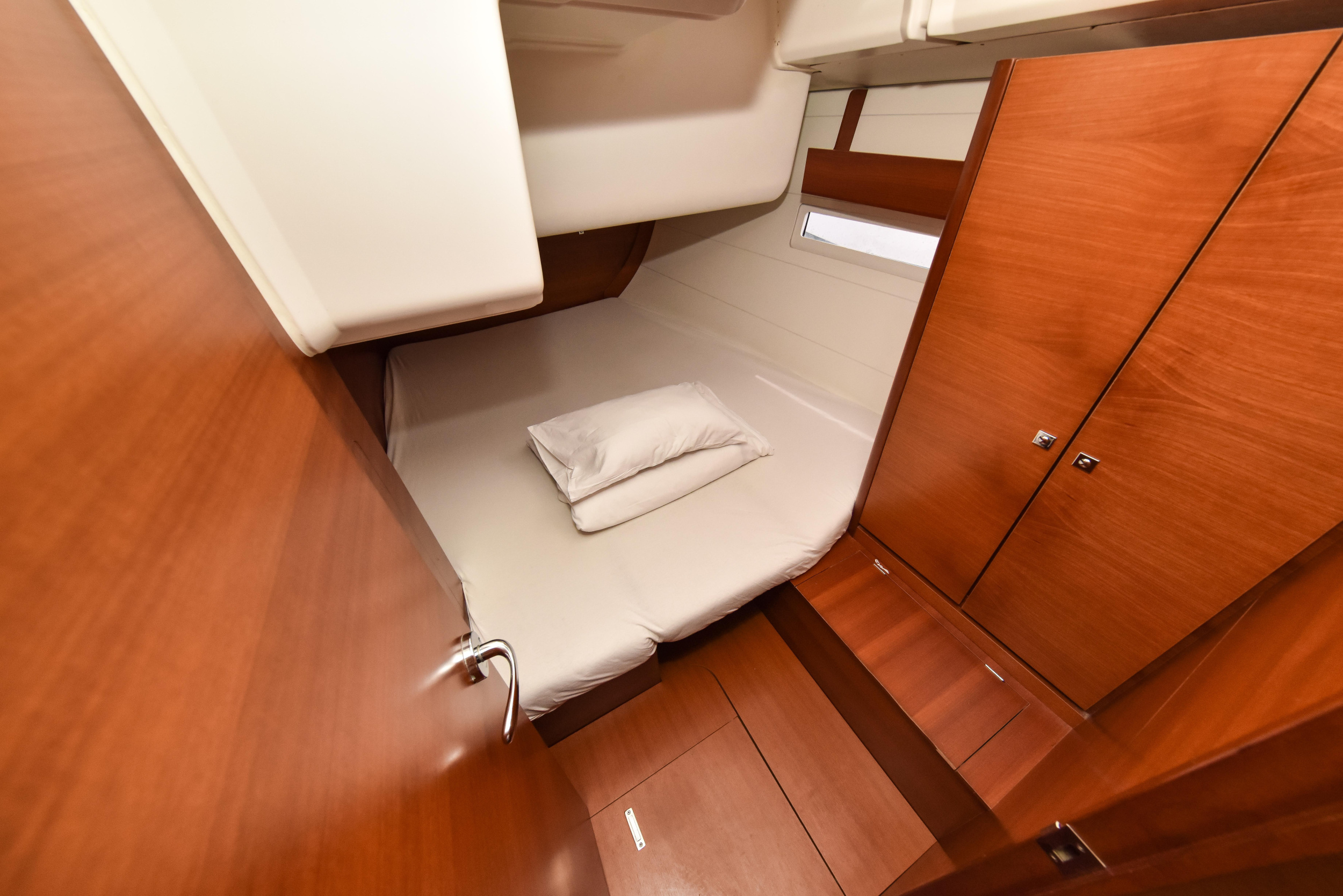 Dufour 410 GL — photo 37