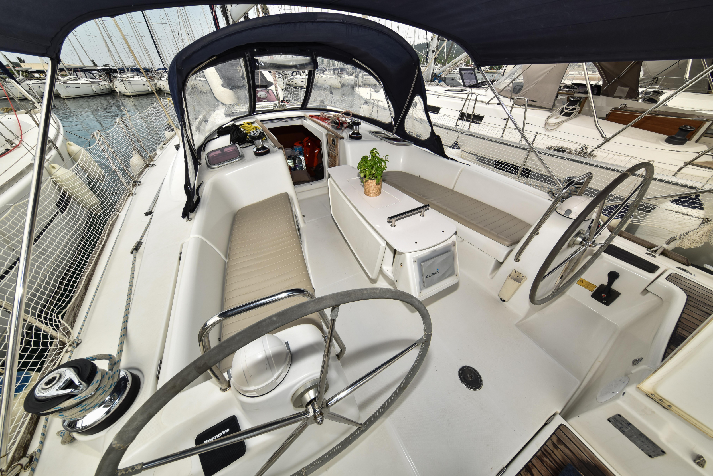 Oceanis 43 — photo 24
