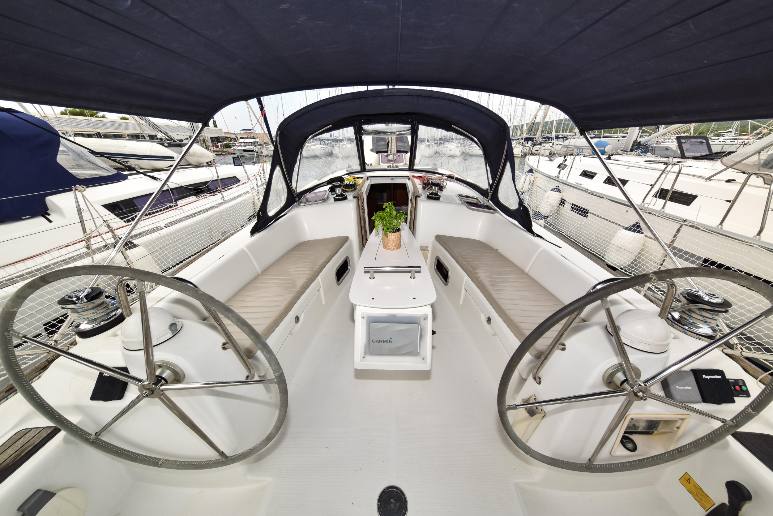 Oceanis 43 — photo 13