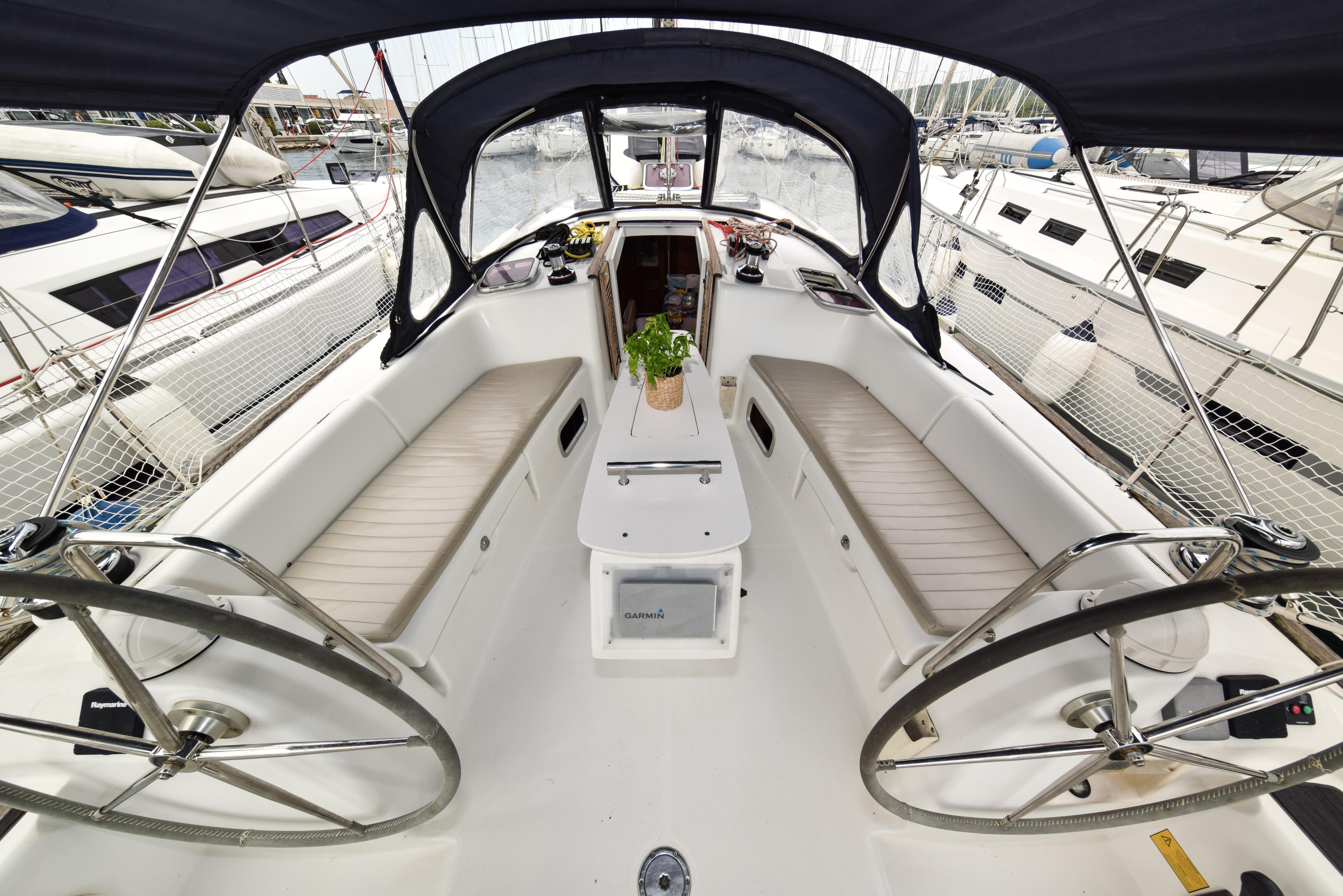 Oceanis 43 — photo 39